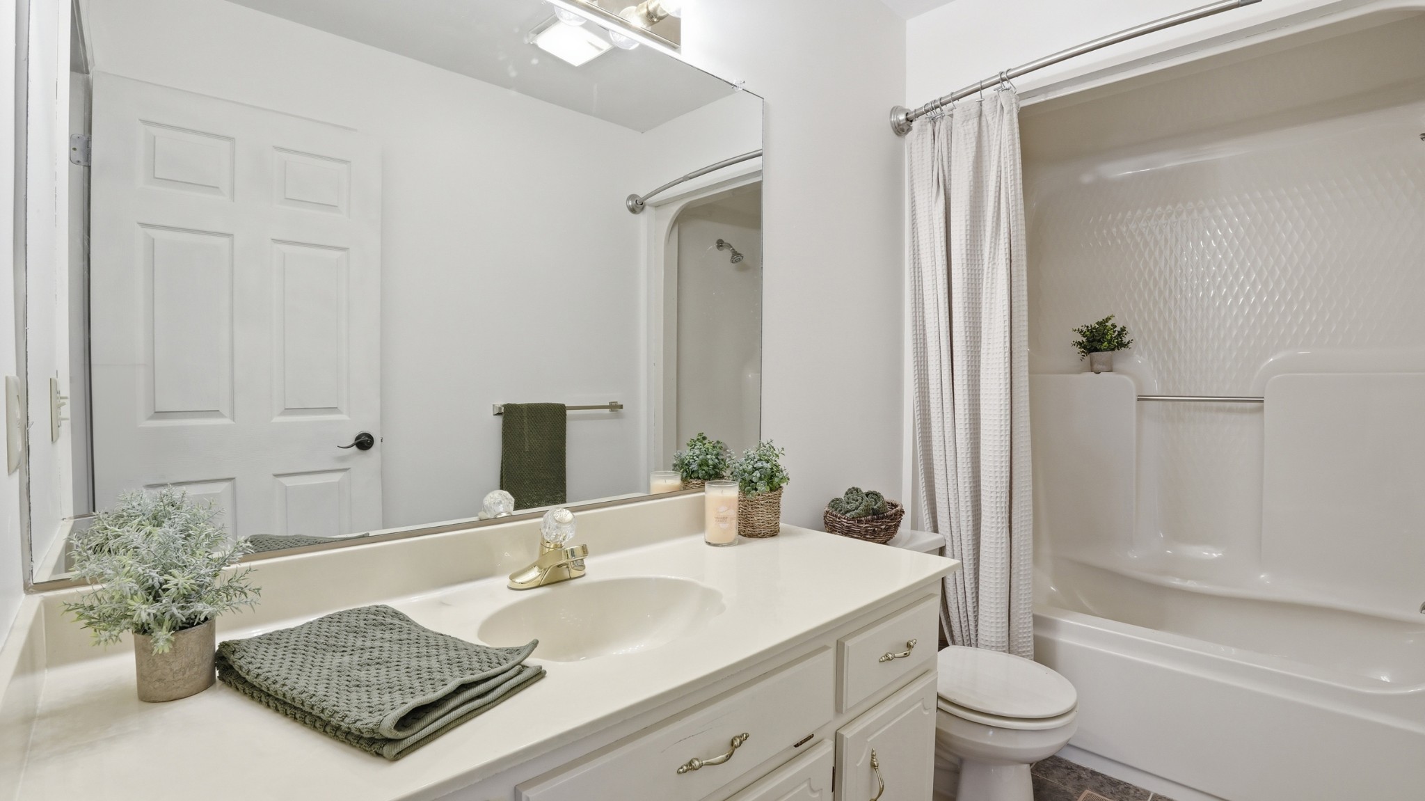 113 Provins Dr Property Photo 36