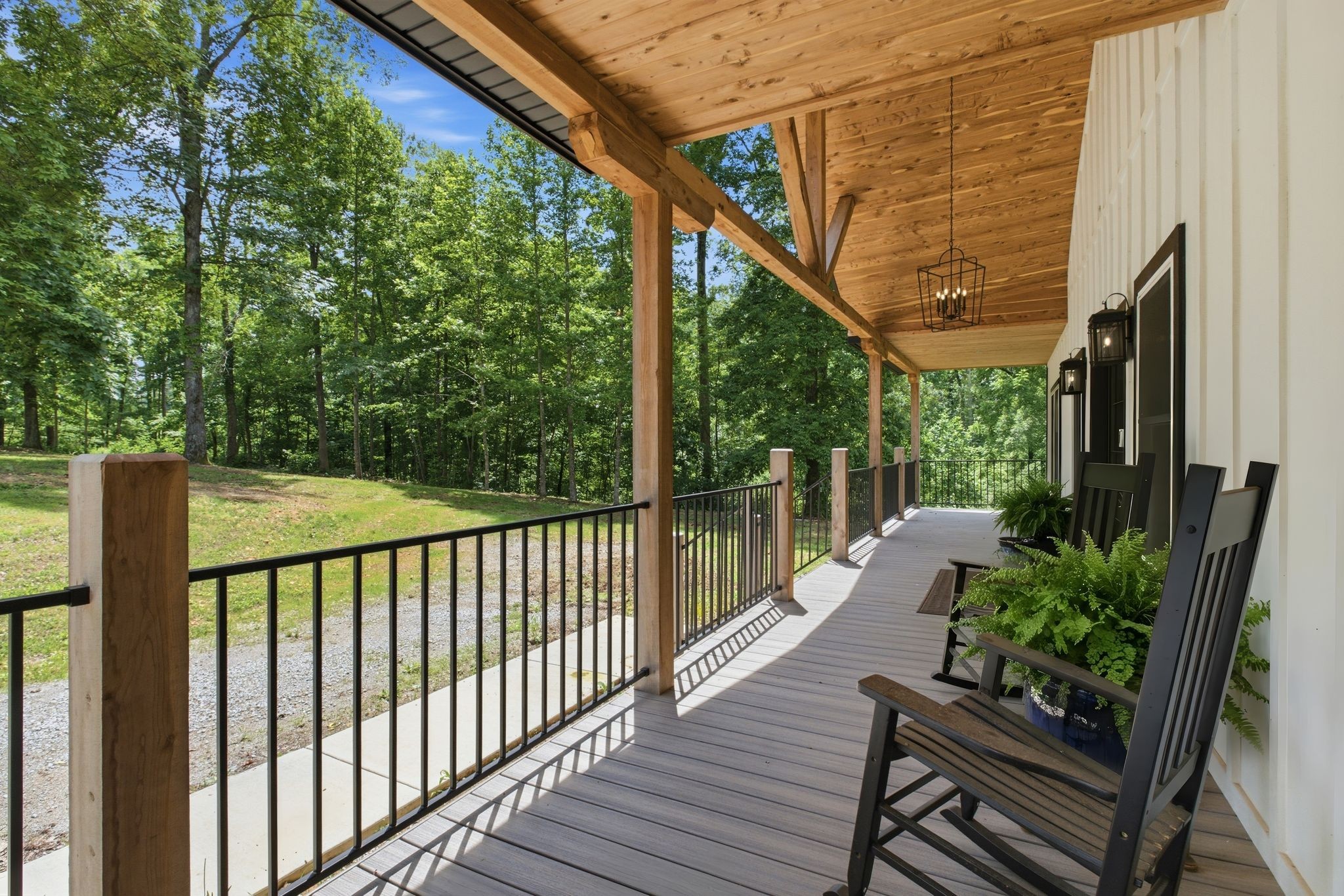 925 Sumac Rd Property Photo 4