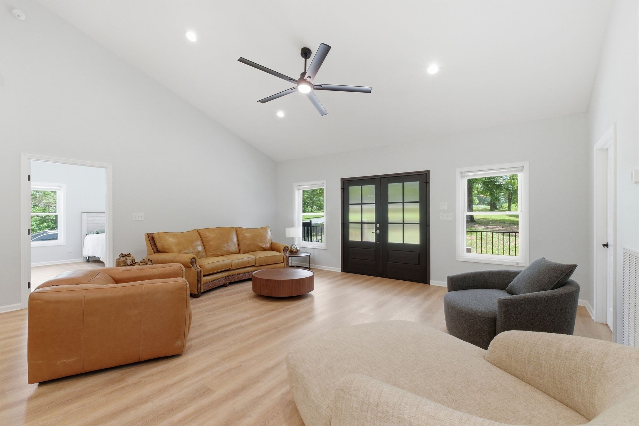 925 Sumac Rd Property Photo 11