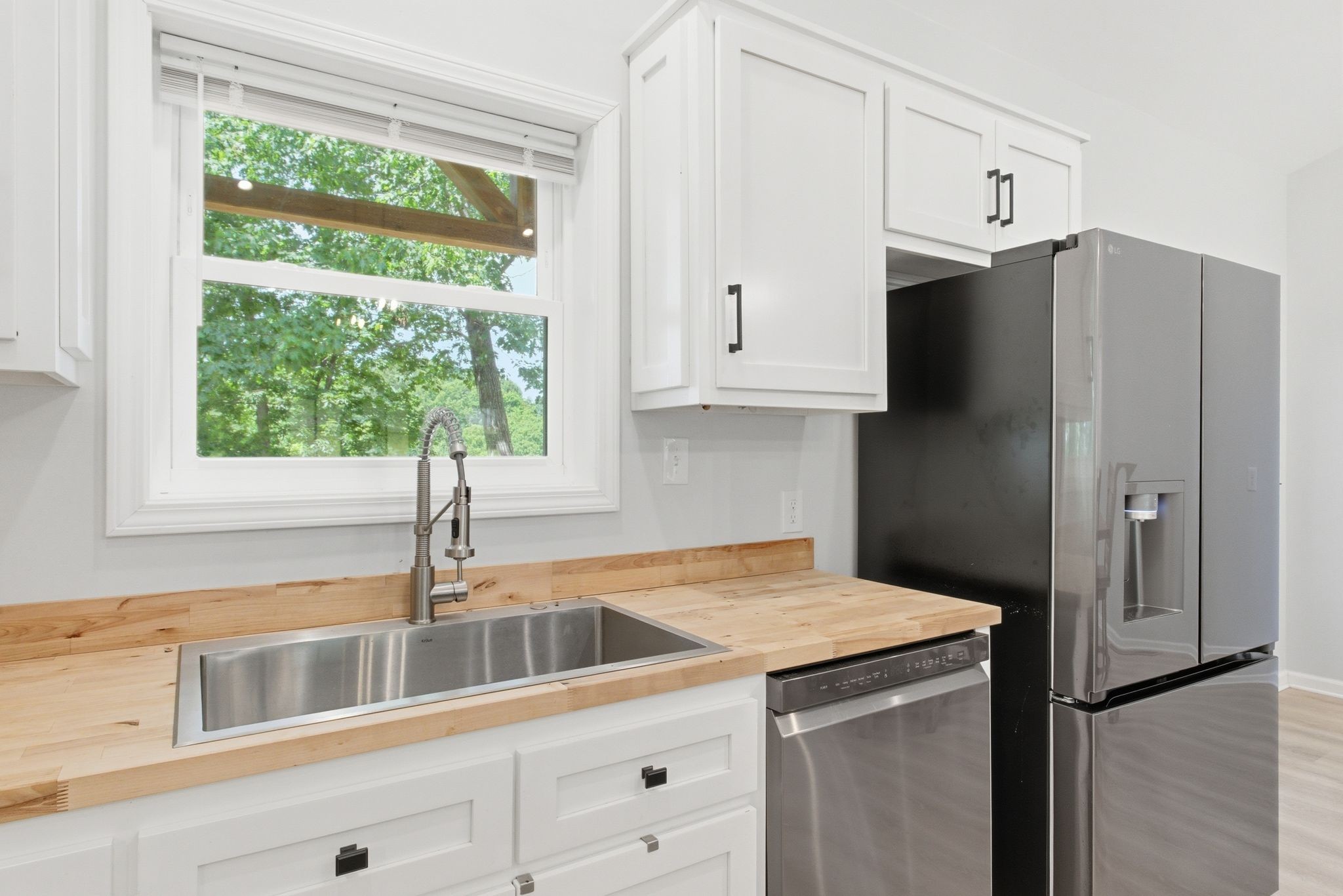 925 Sumac Rd Property Photo 17