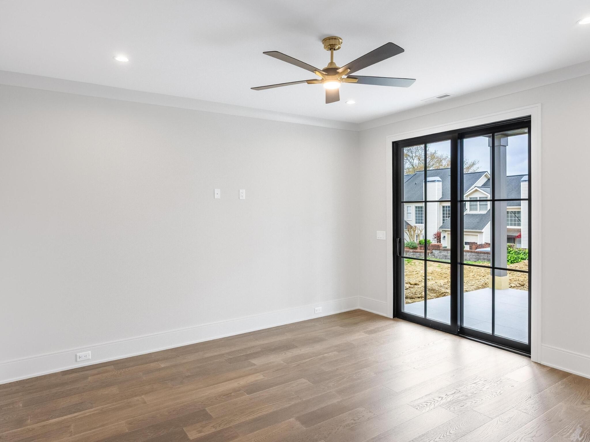 7357 Blue Heron Court Property Photo 8