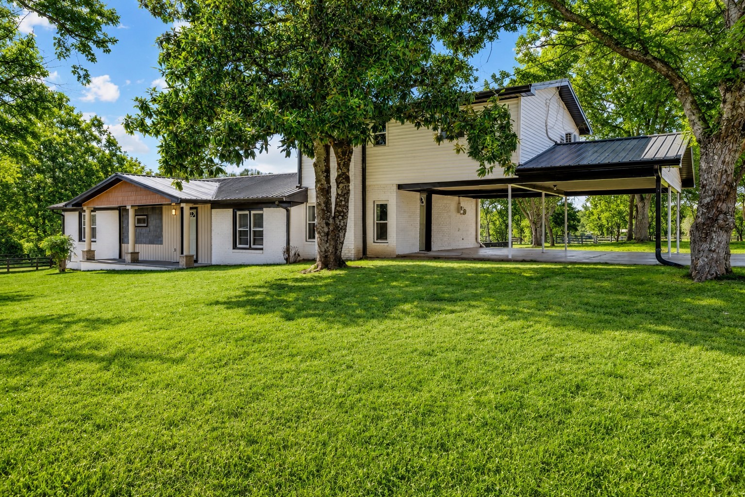 405 Fairfield Rd Property Photo 1