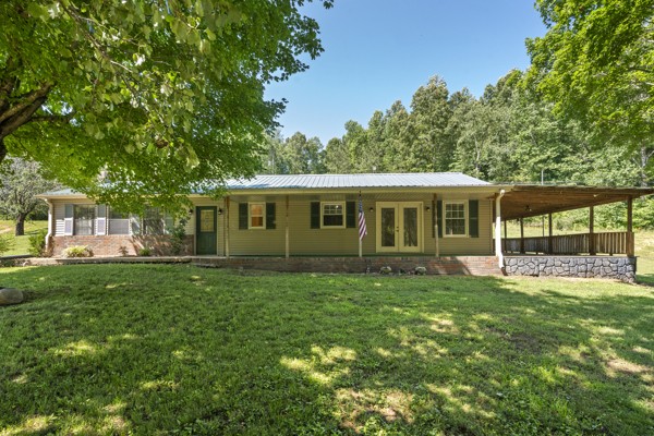 1110 King Rd Property Photo 6
