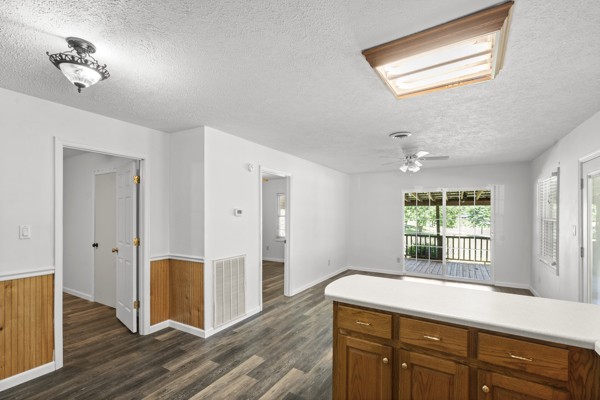 1110 King Rd Property Photo 14
