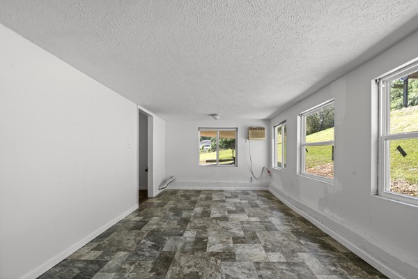 1110 King Rd Property Photo 18