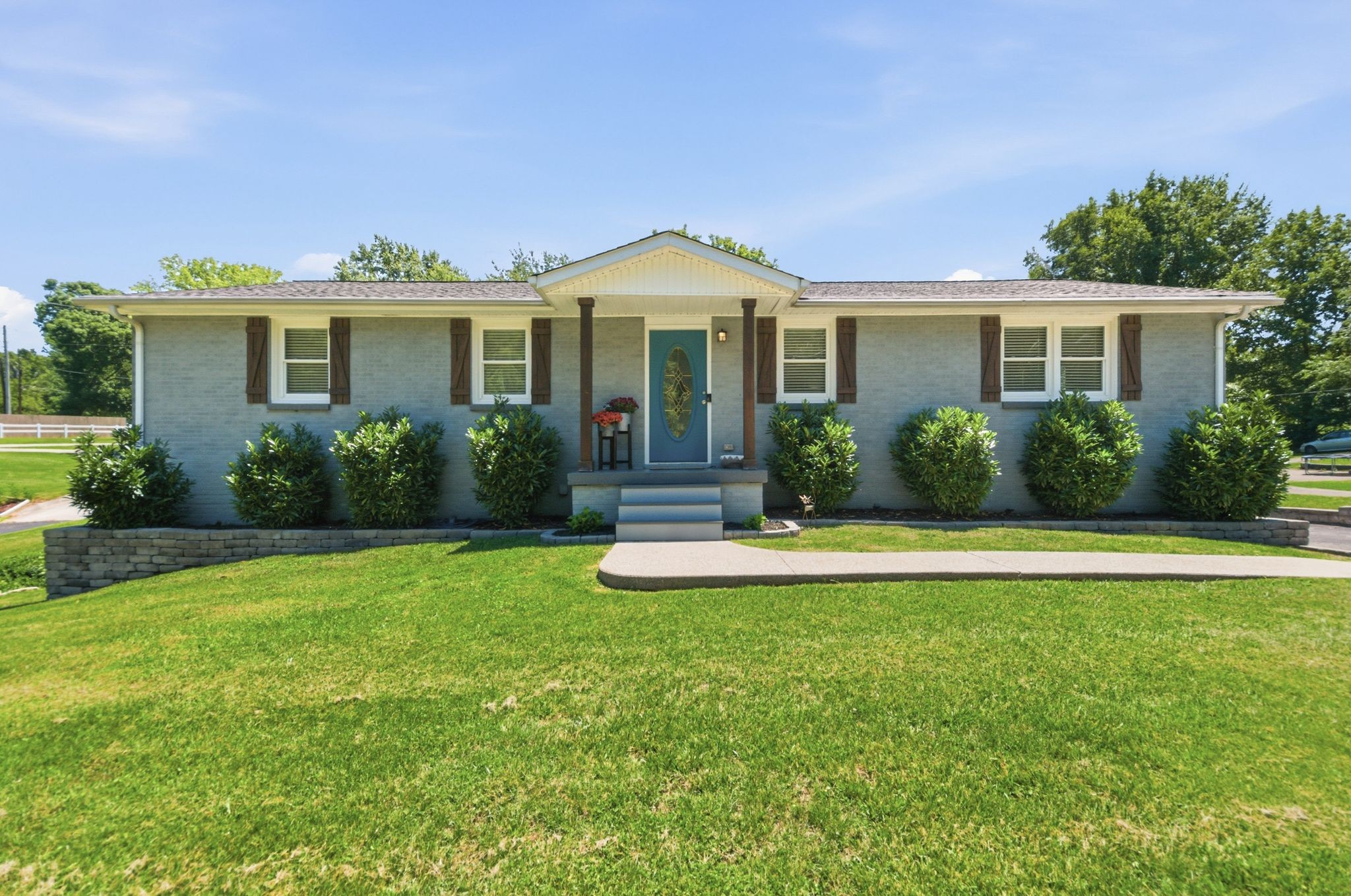 307 S Hummingbird Ln Property Photo 1