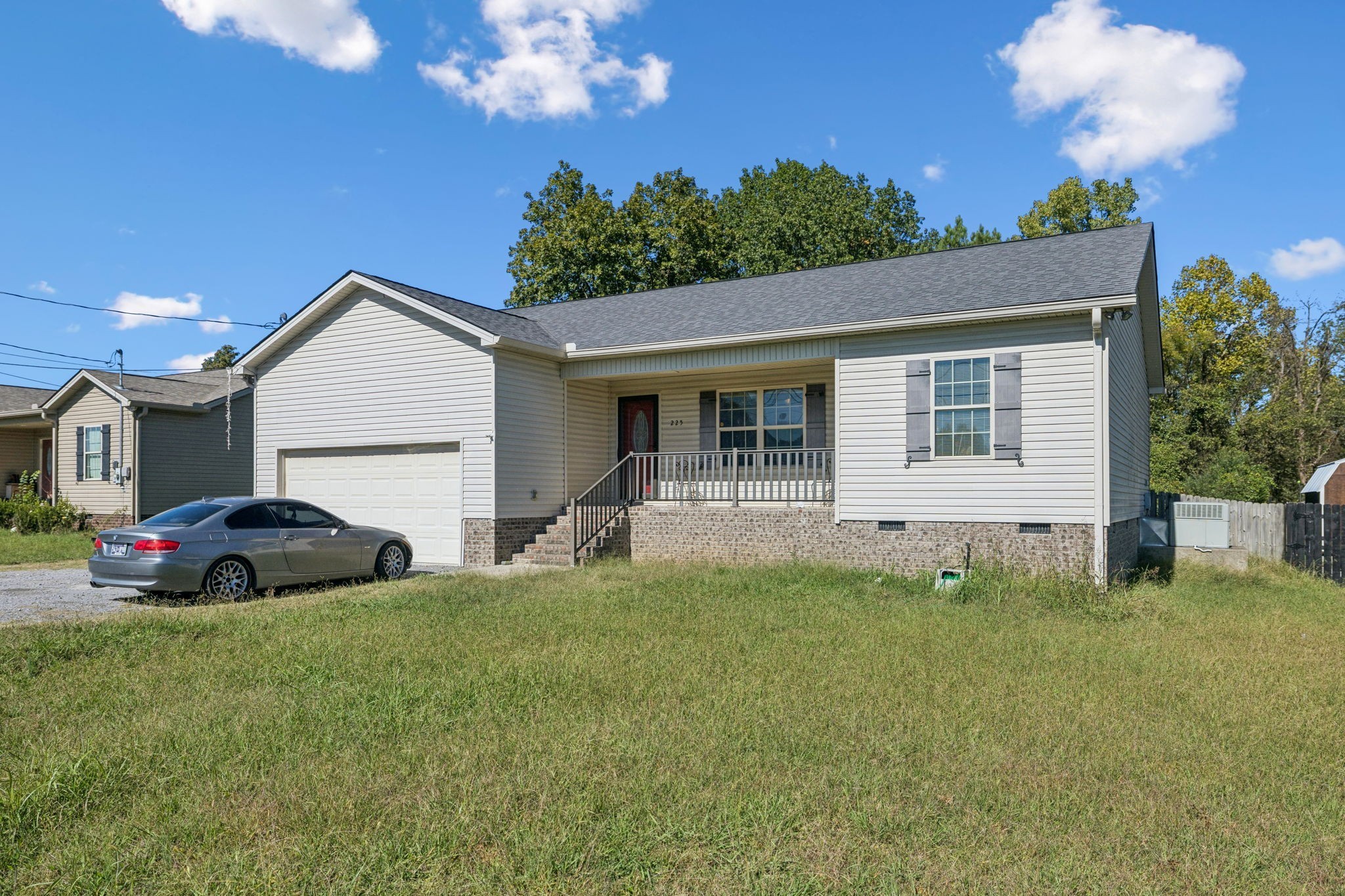 225 Eagle Blvd Property Photo 1