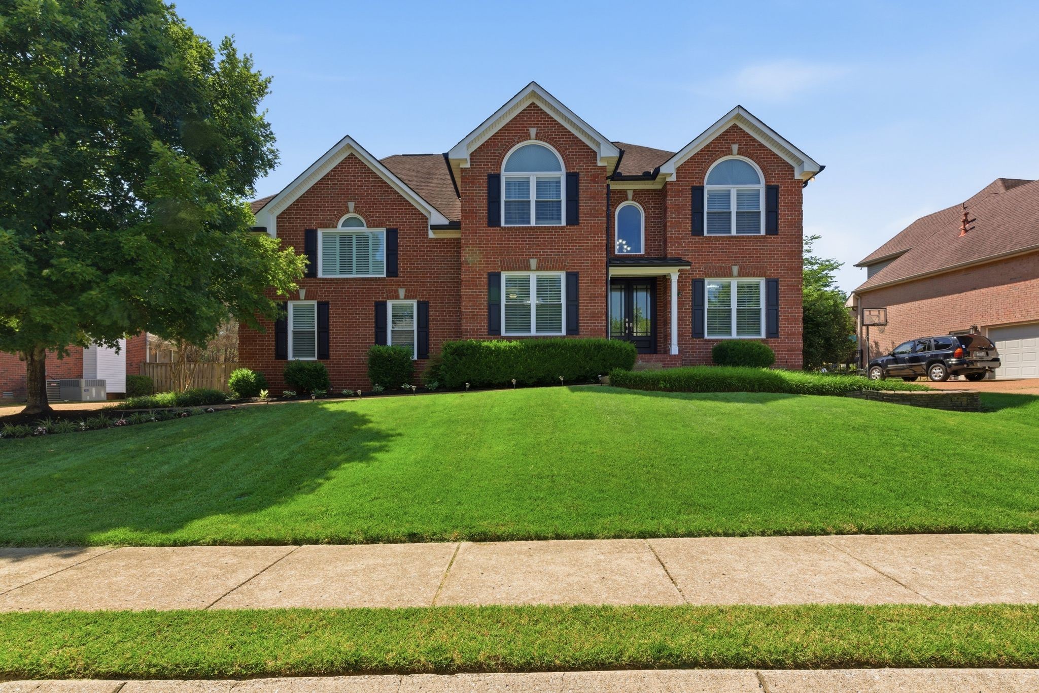 108 Crooked Creek Ln