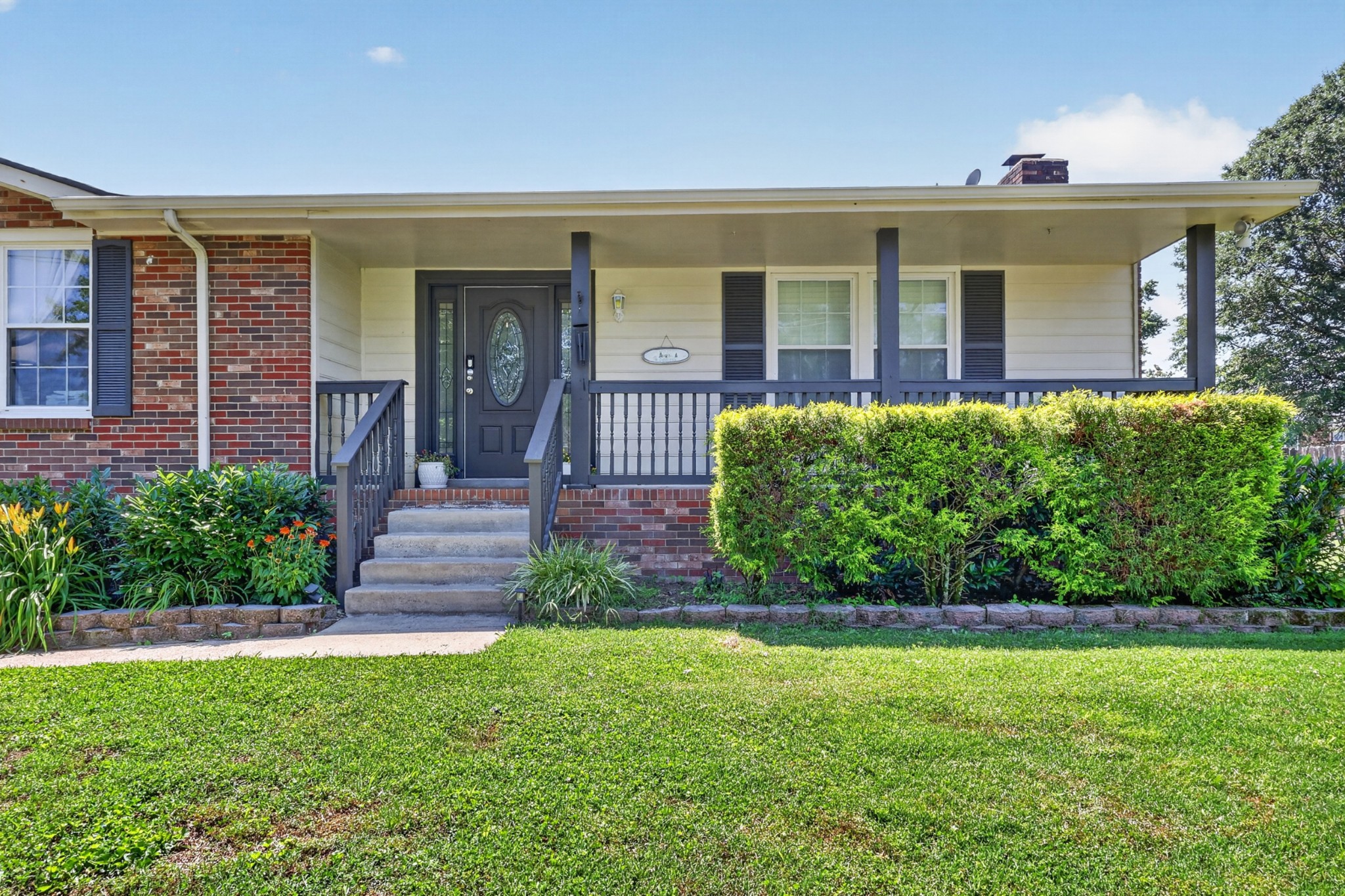 416 Wadebrook Dr Property Photo 7