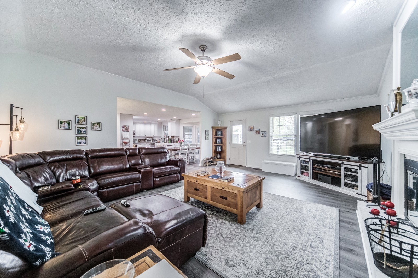 416 Wadebrook Dr Property Photo 14