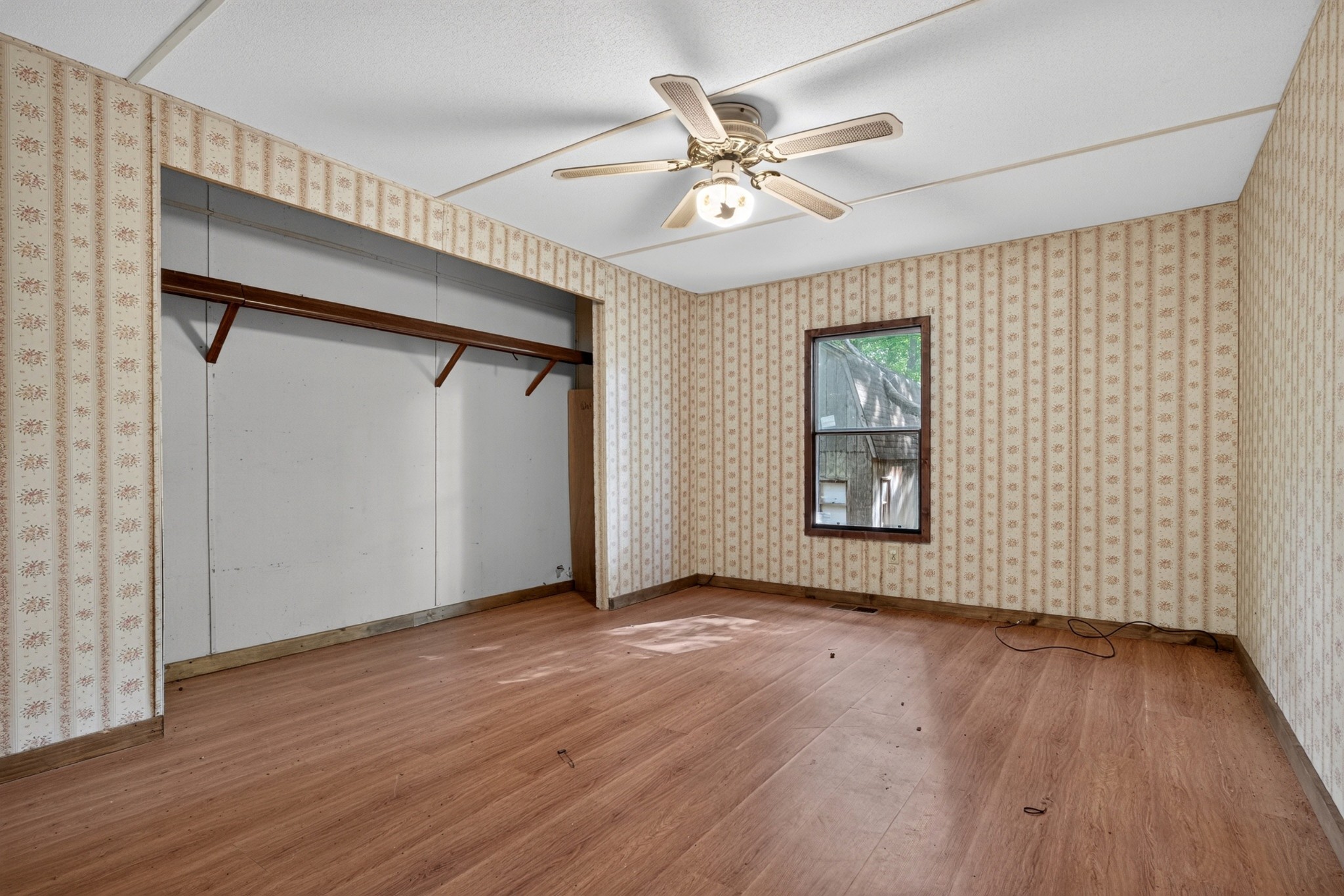 360 Floyd Dr Property Photo 16