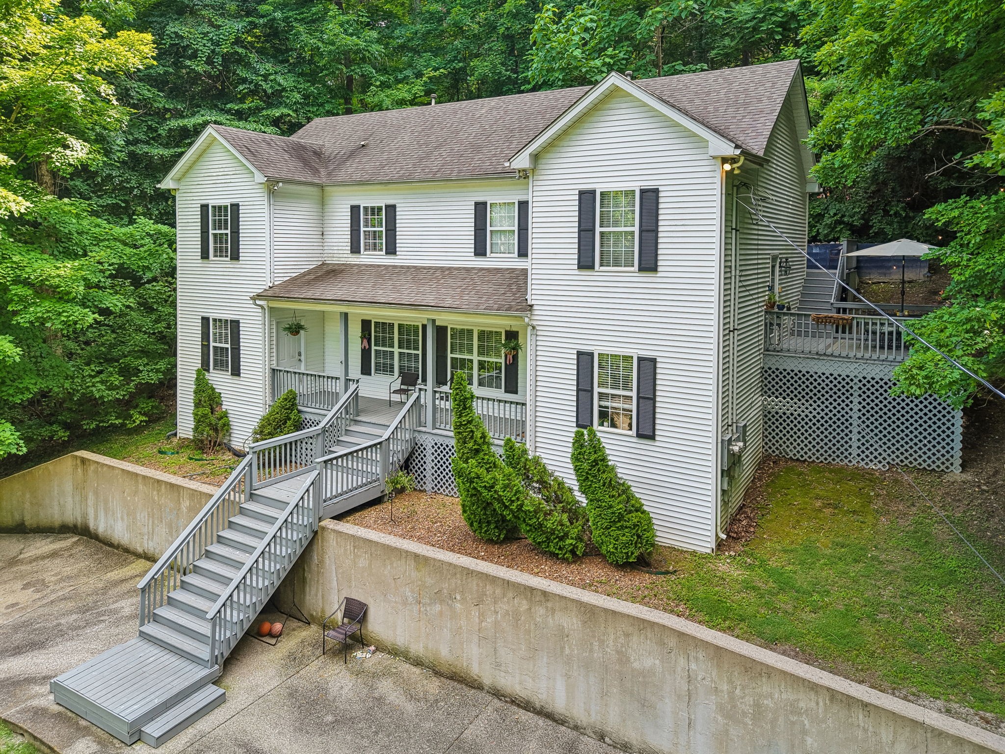 1017 Harpeth Valley Ct