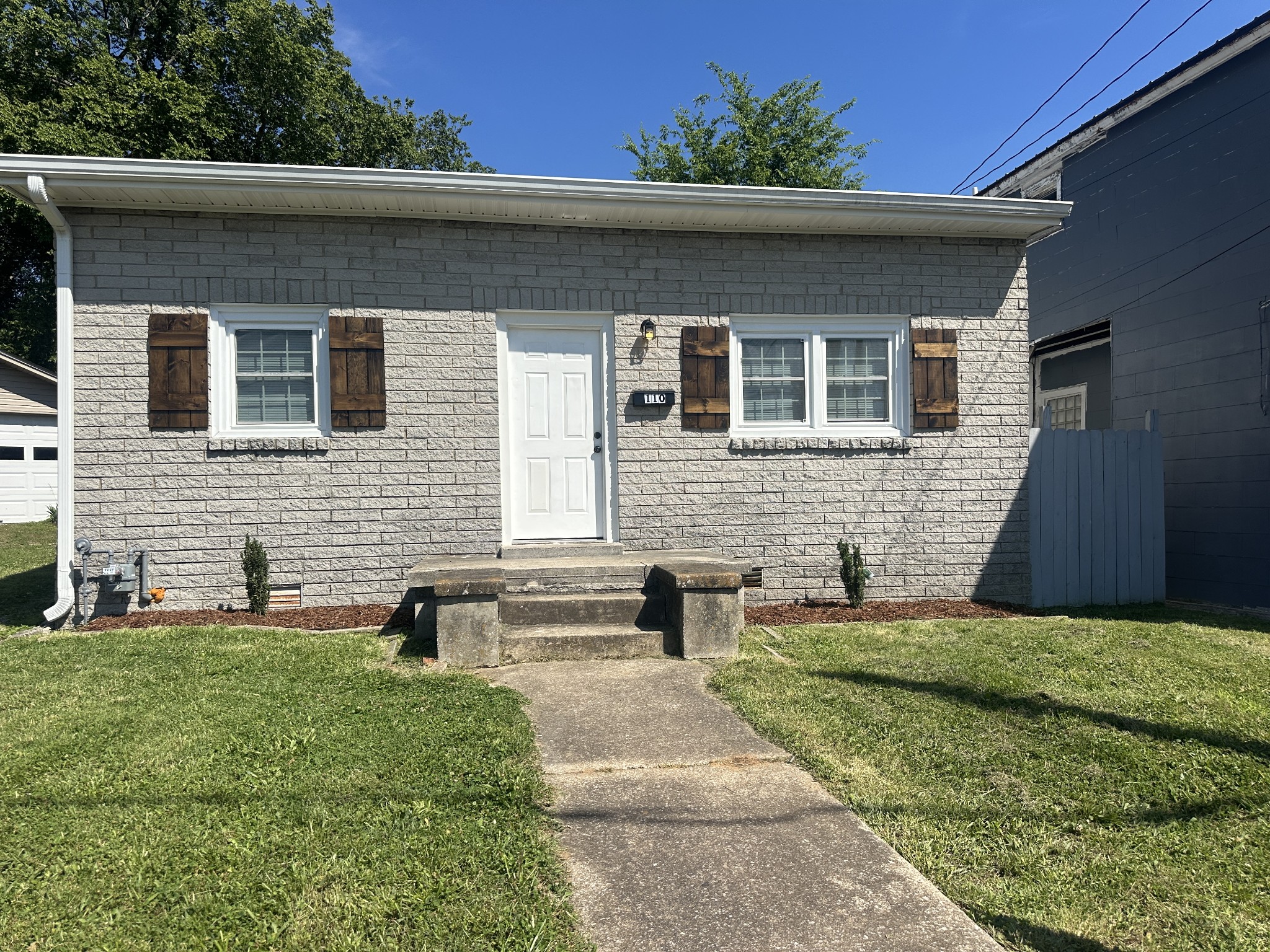 110 S Virginia St Property Photo 1