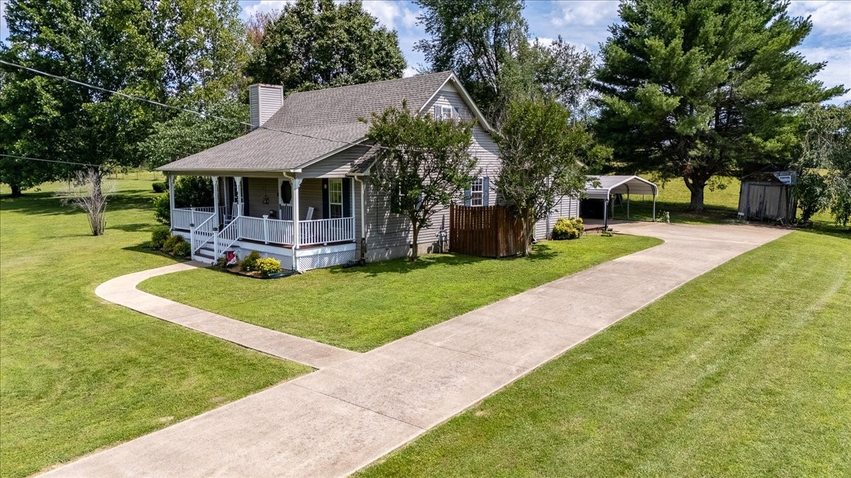 612 Clax Branch Rd Property Photo 1