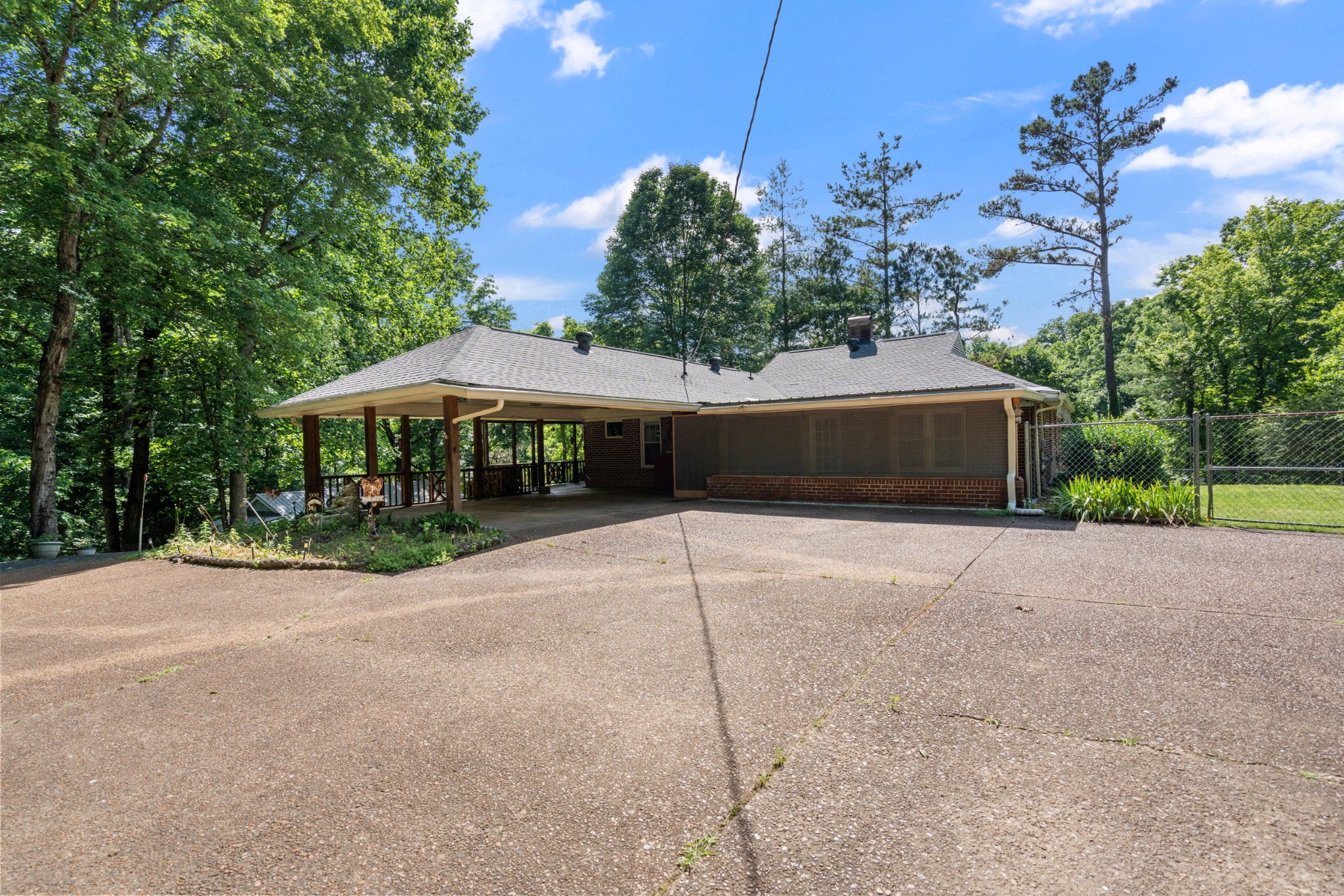 498 Highway 100 Property Photo 9