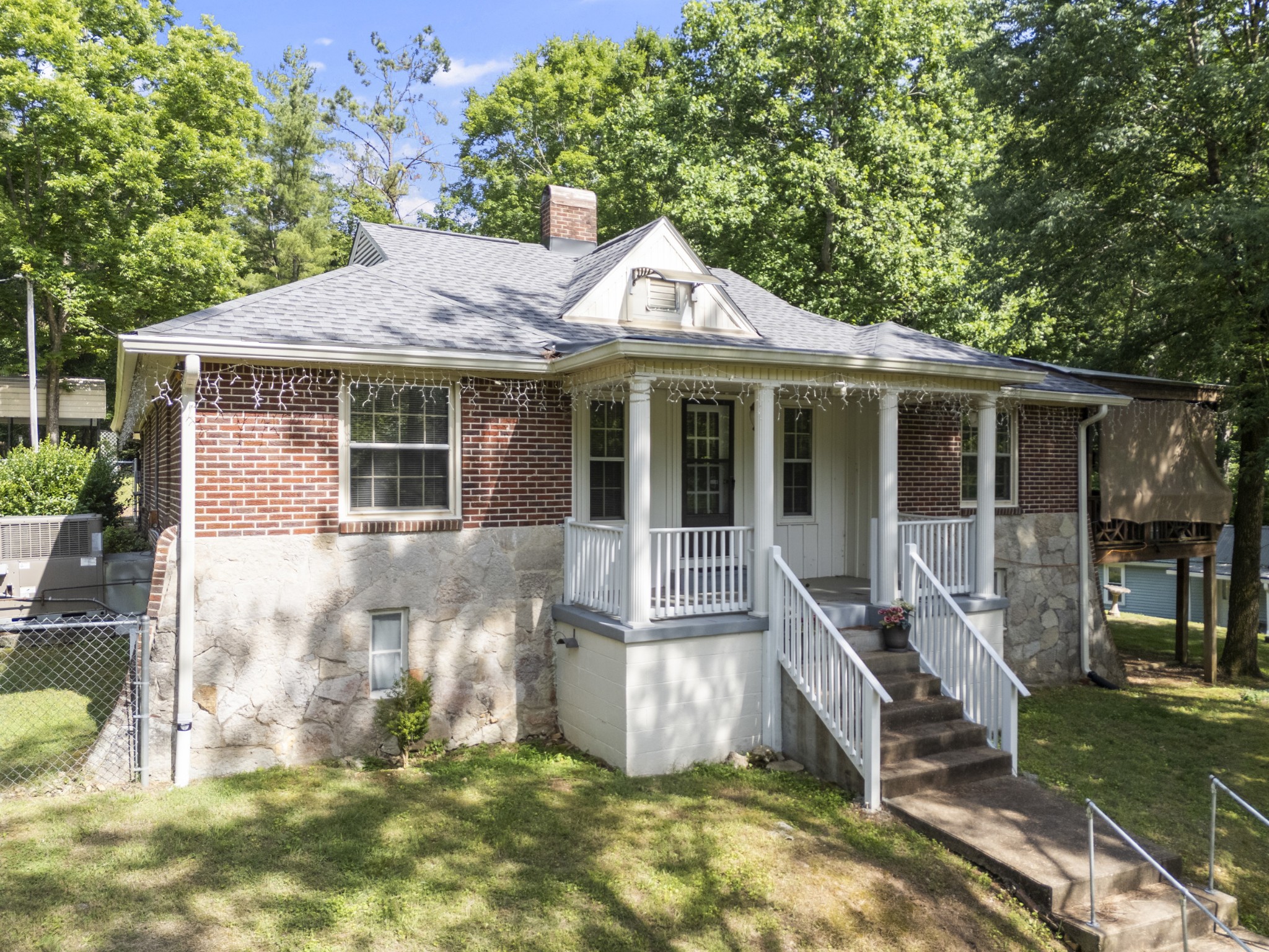 498 Highway 100 Property Photo 10
