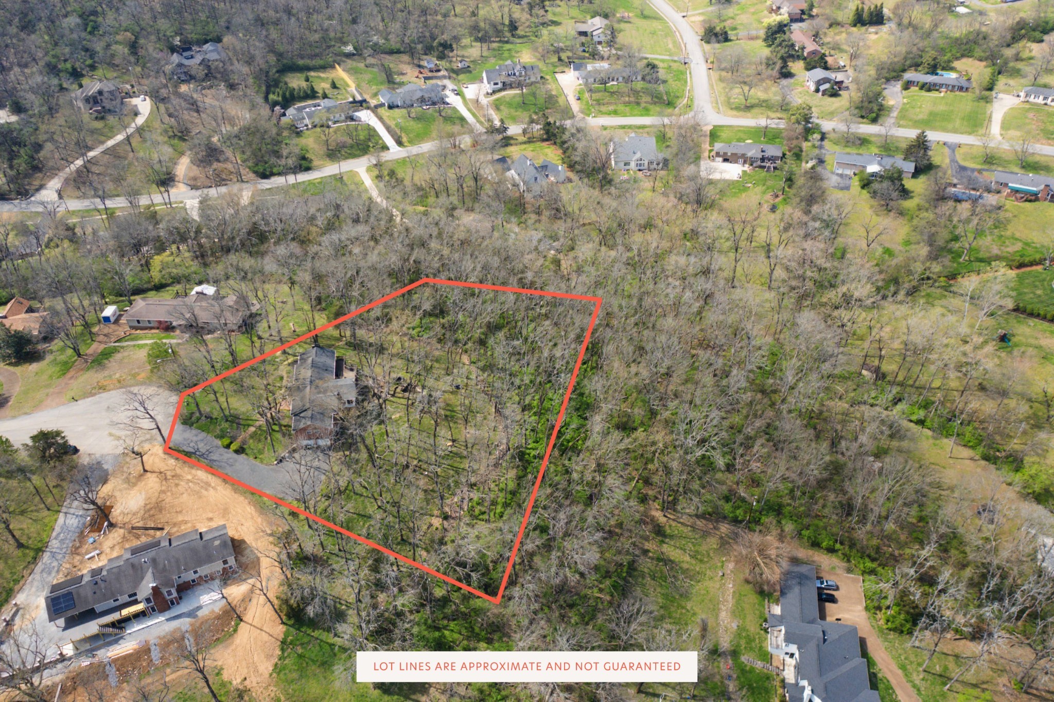 877 Hillhaven Ct Property Photo 4