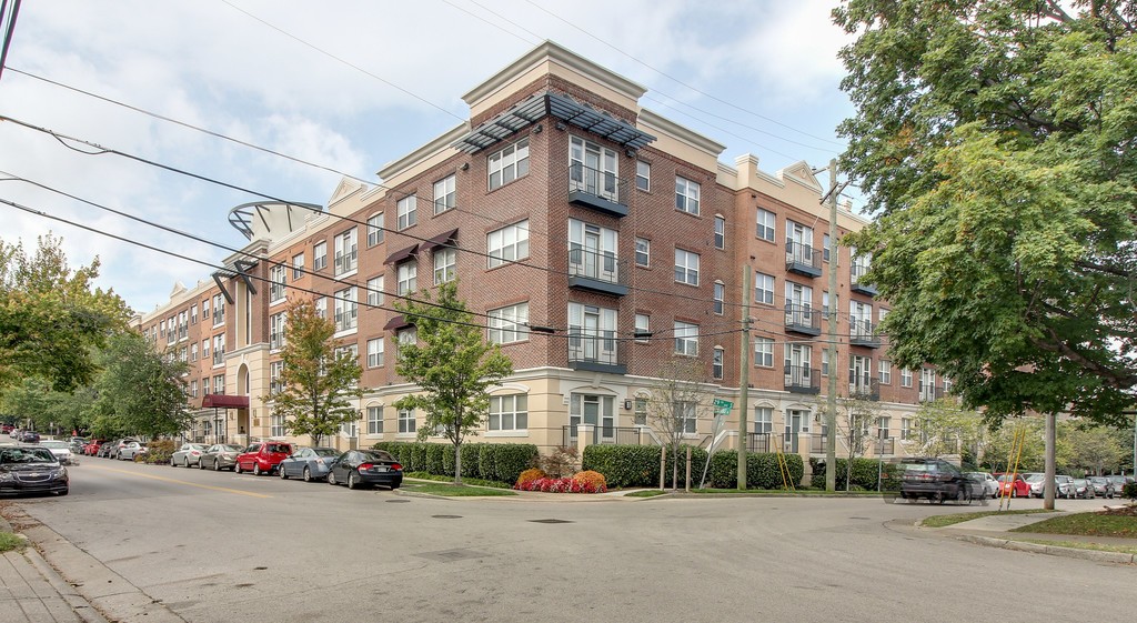 3000 Vanderbilt Pl Property Photo 1