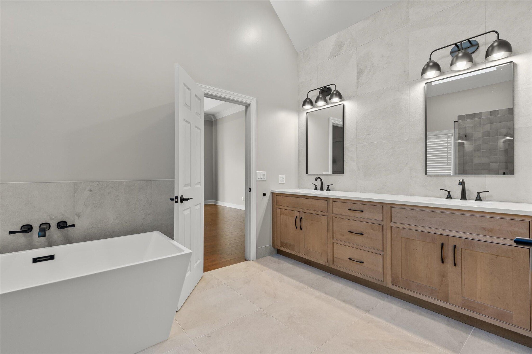 7729 Diamondhead Drive Property Photo 32