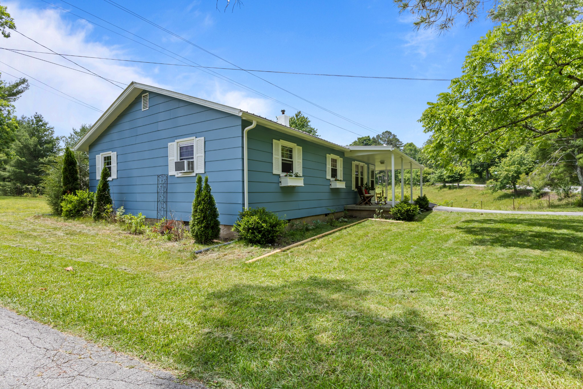 2658 Pickett Park Hwy Property Photo 4