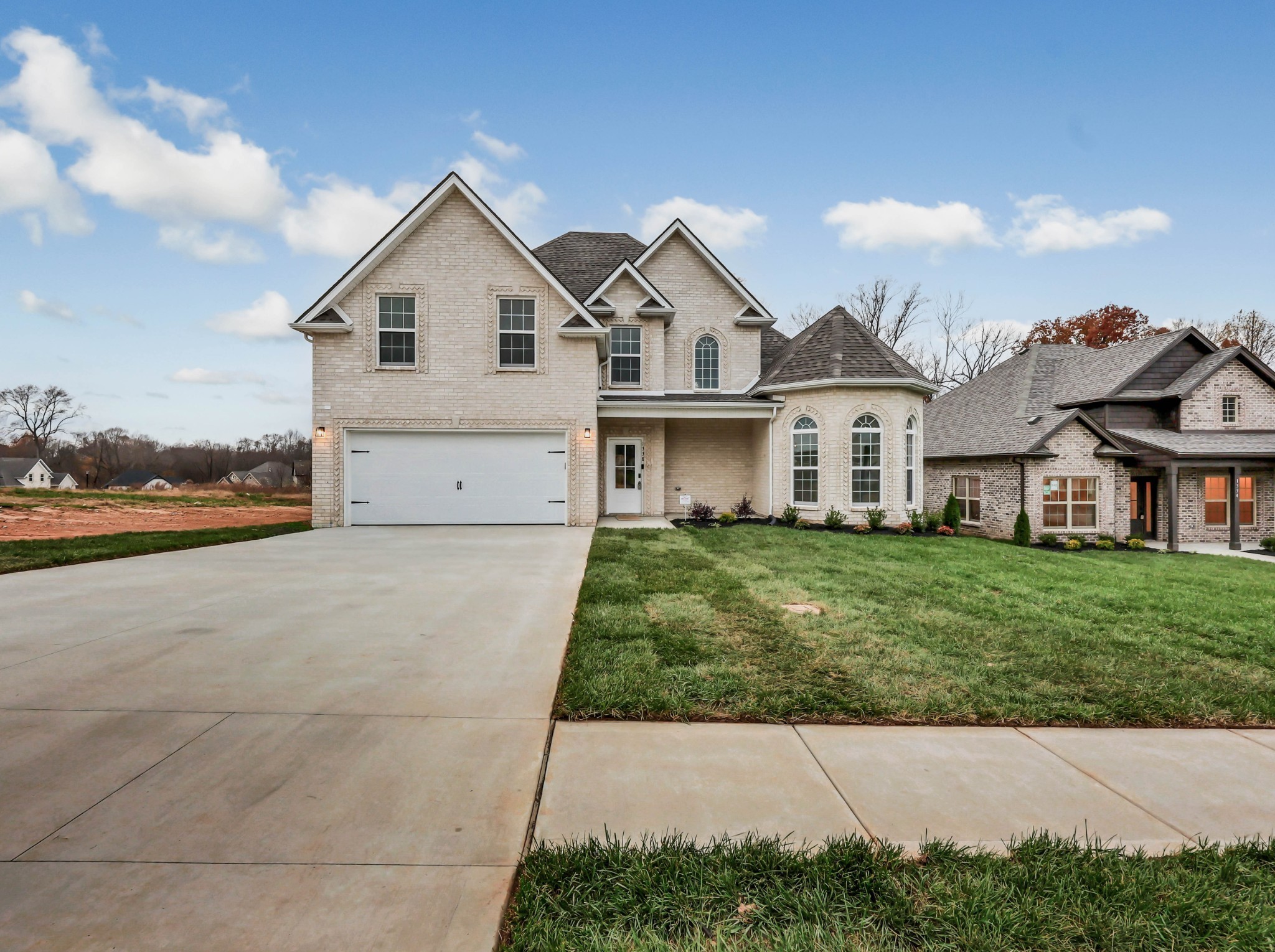 1338 English Oak Dr Property Photo 4
