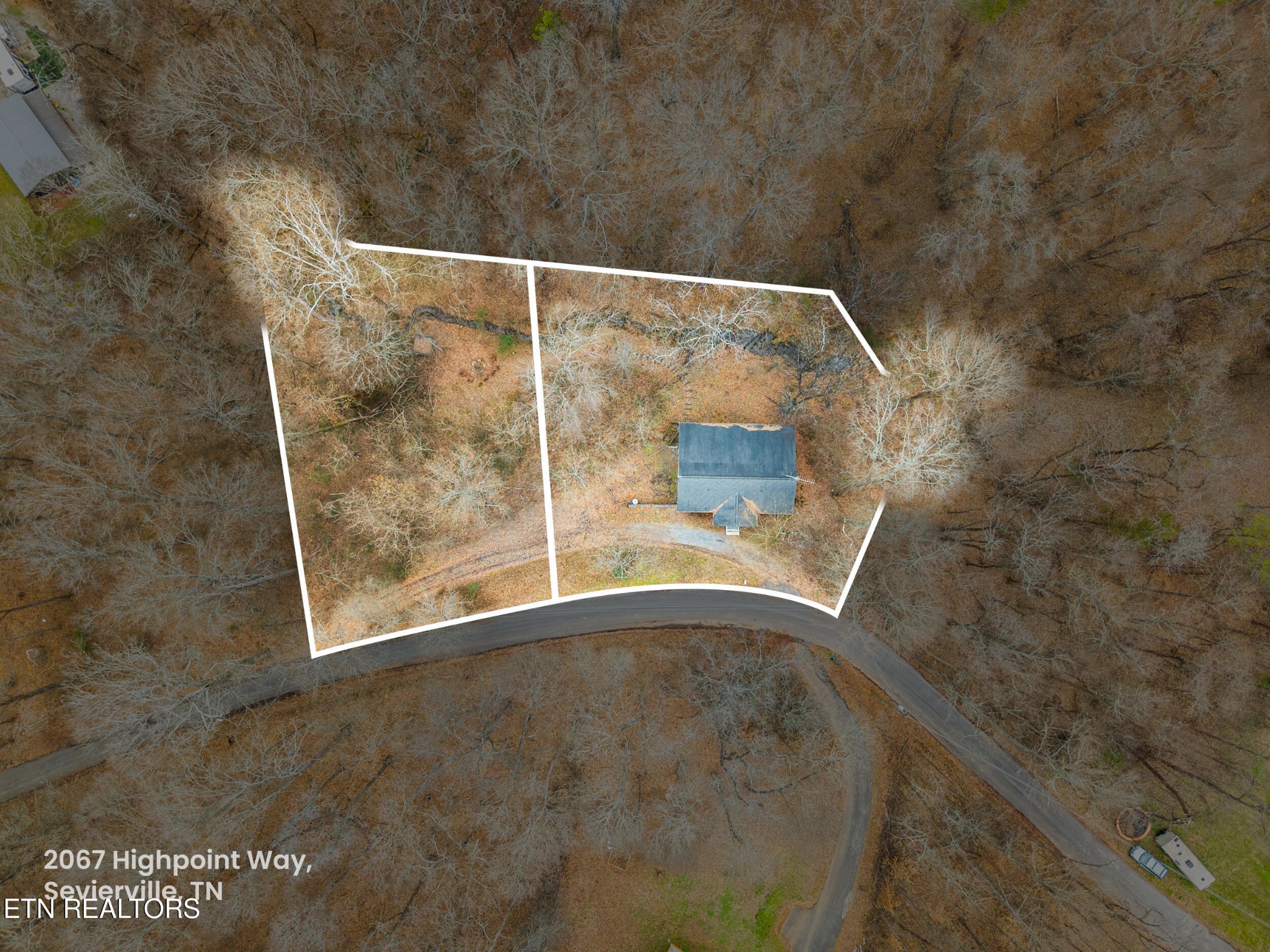 2067 Highpoint Lane Property Photo 3