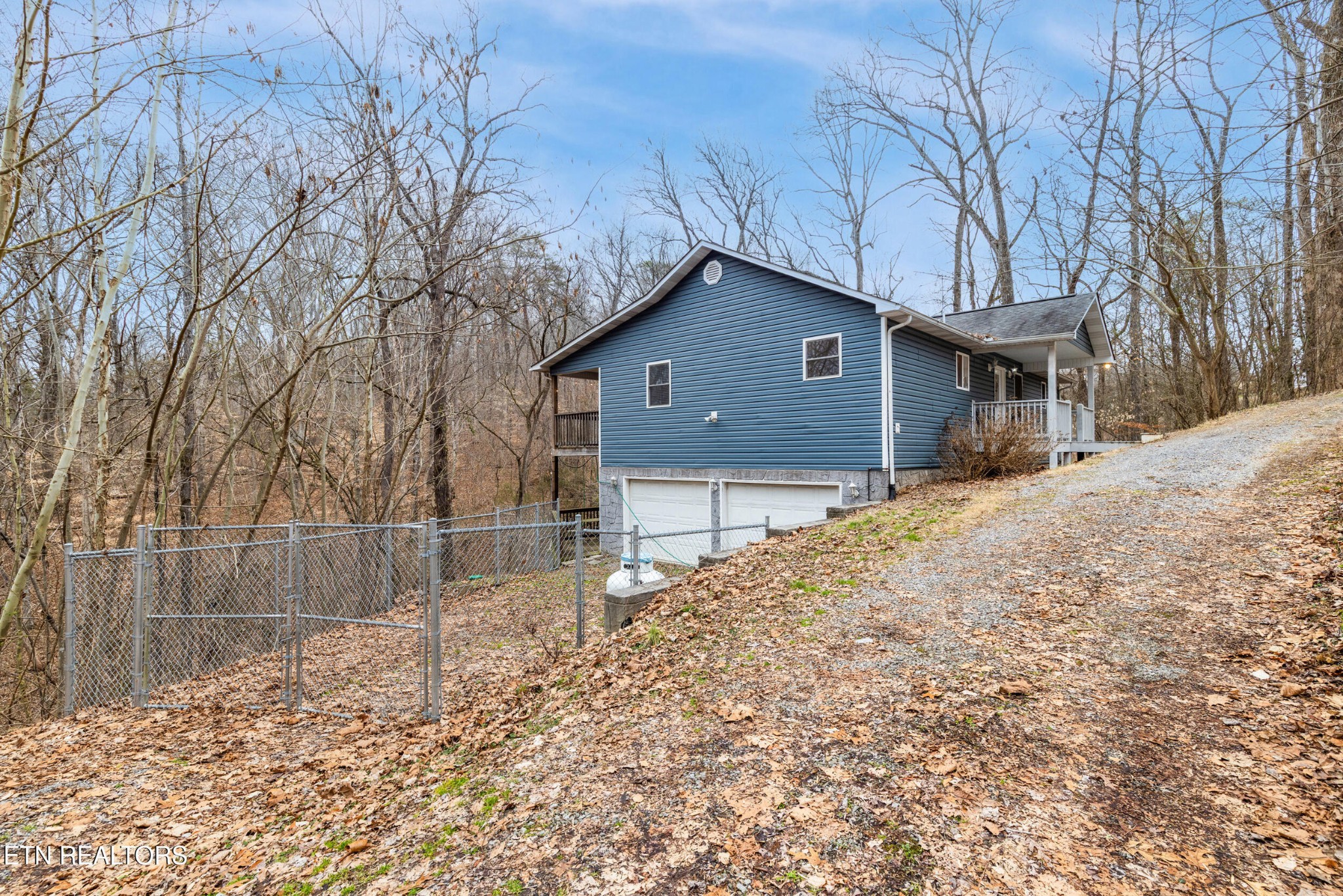 2067 Highpoint Lane Property Photo 7