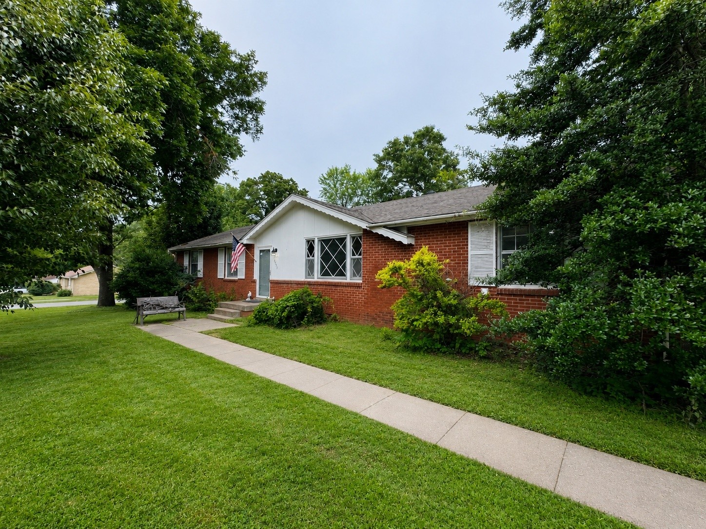 5023 Collinwood Dr Property Photo 1