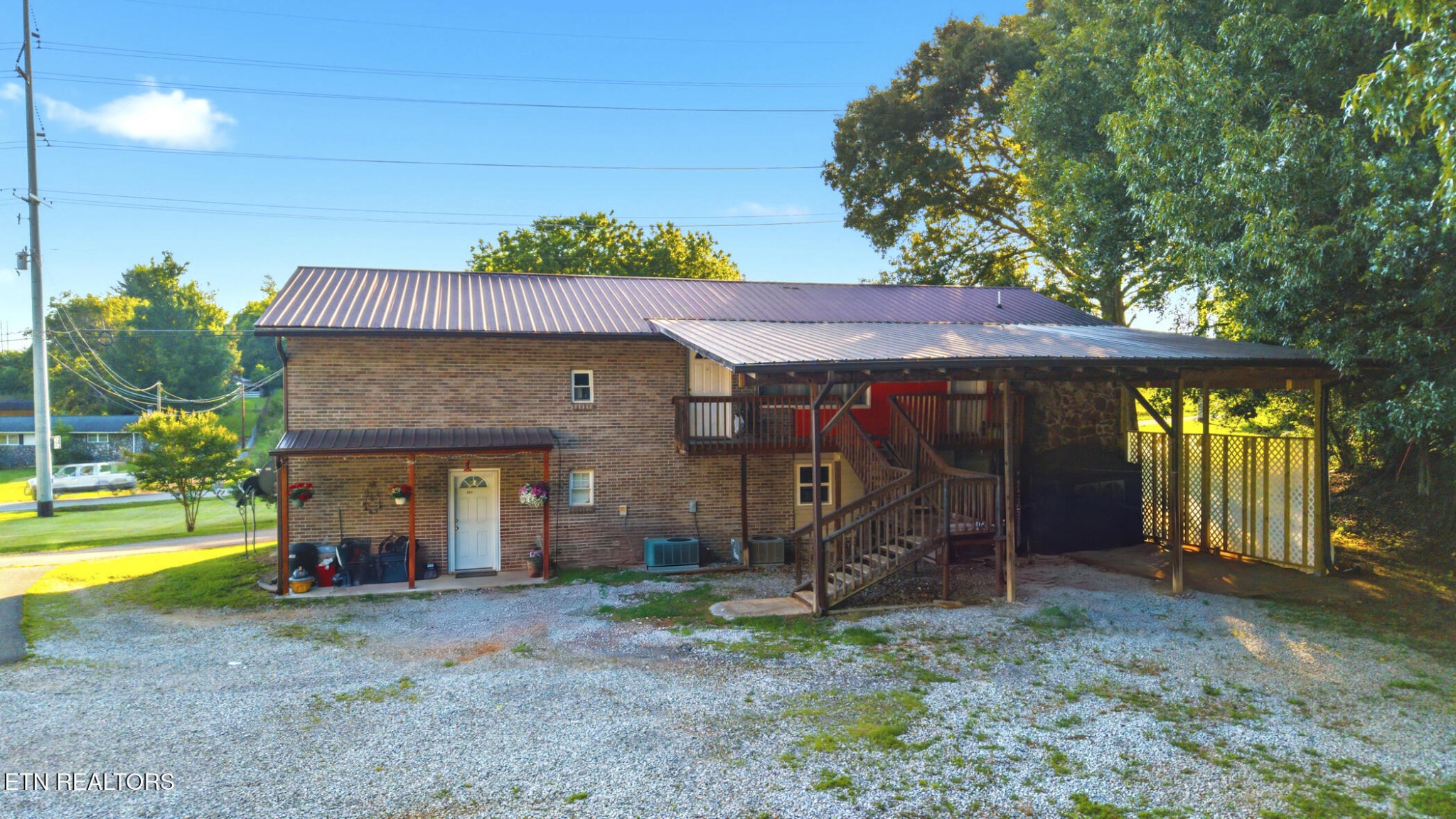 814 Midway Rd Property Photo 6