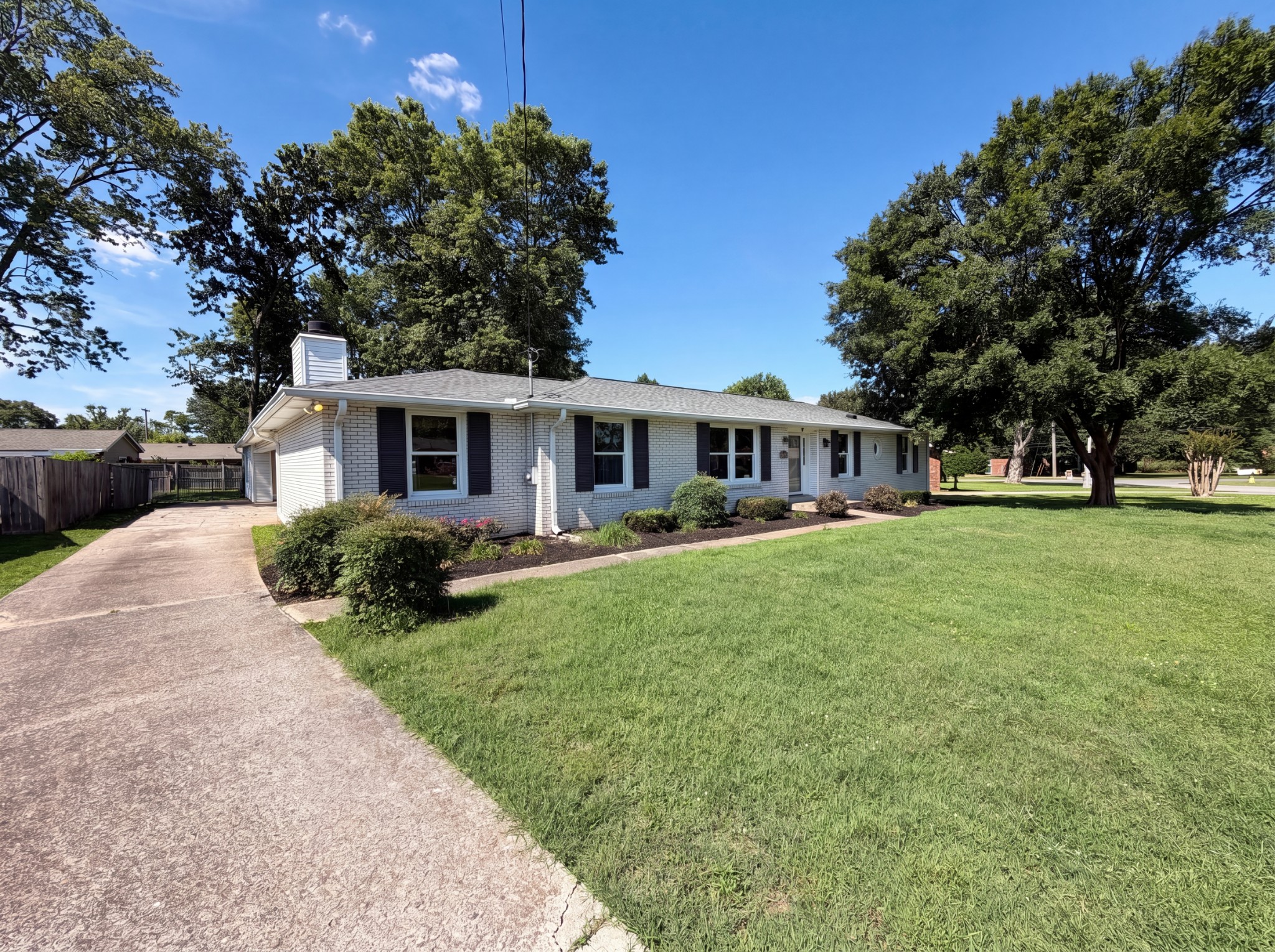 115 Paxton Dr Property Photo 2