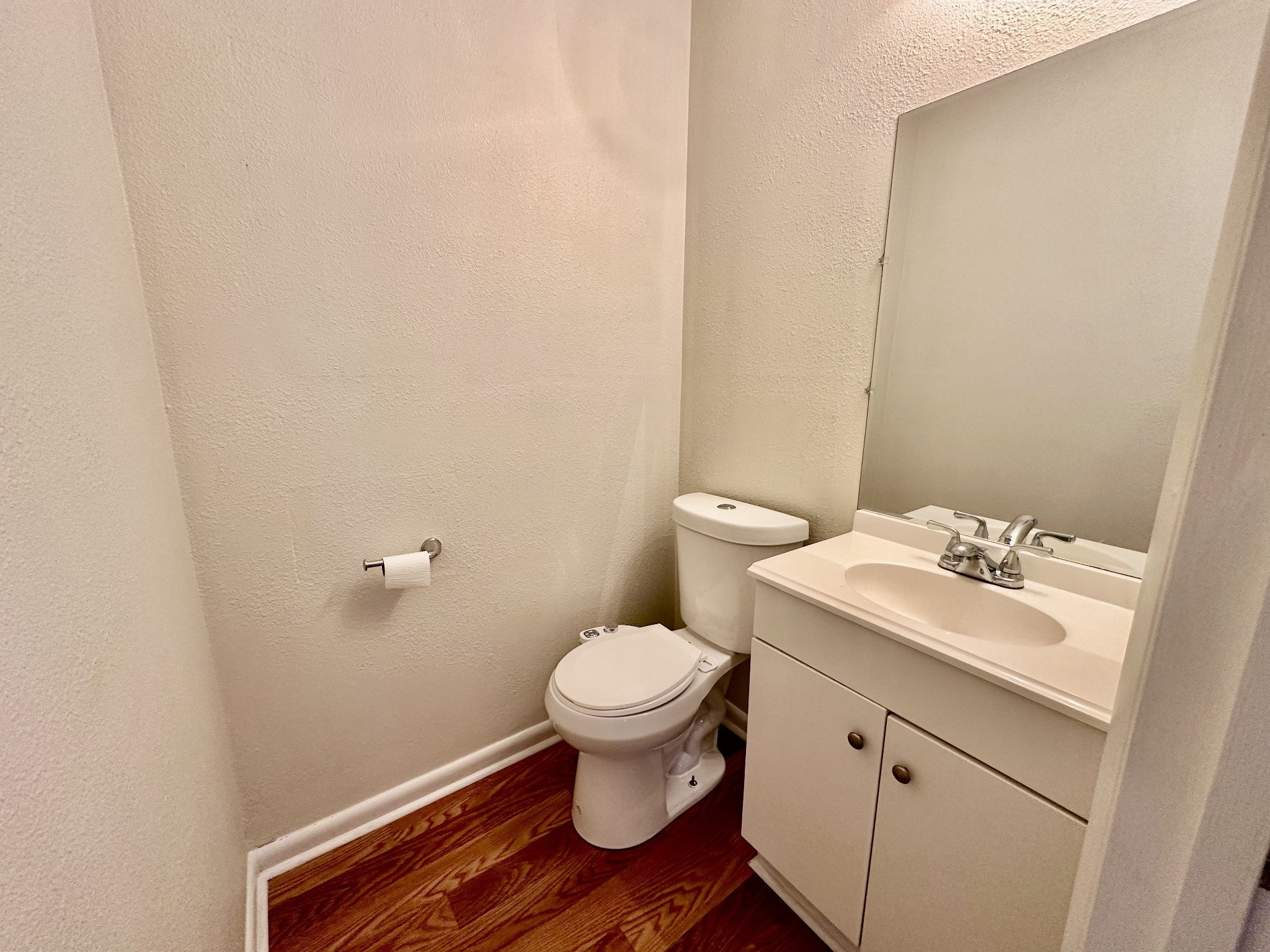 122 E St Property Photo 11