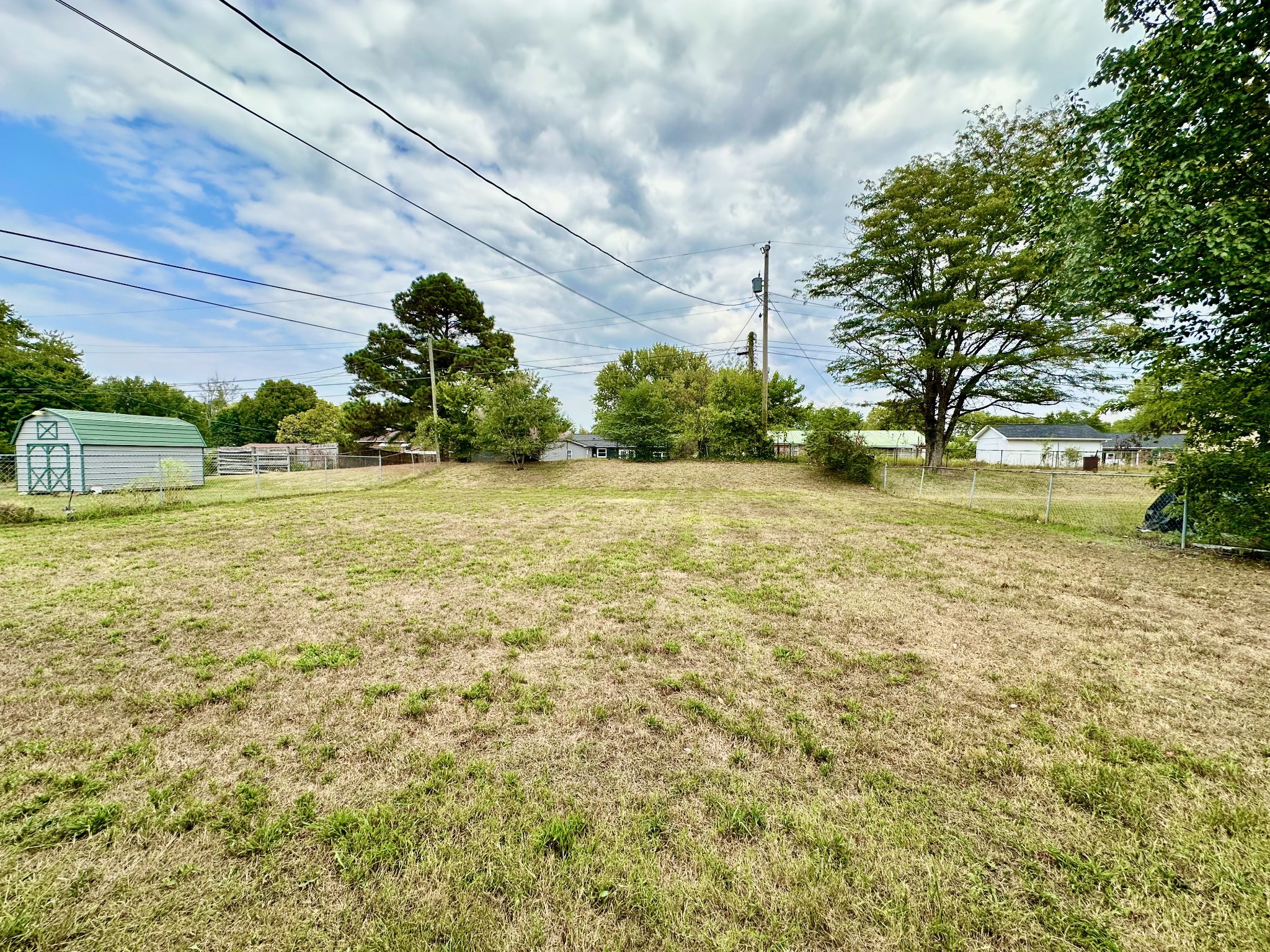 122 E St Property Photo 12