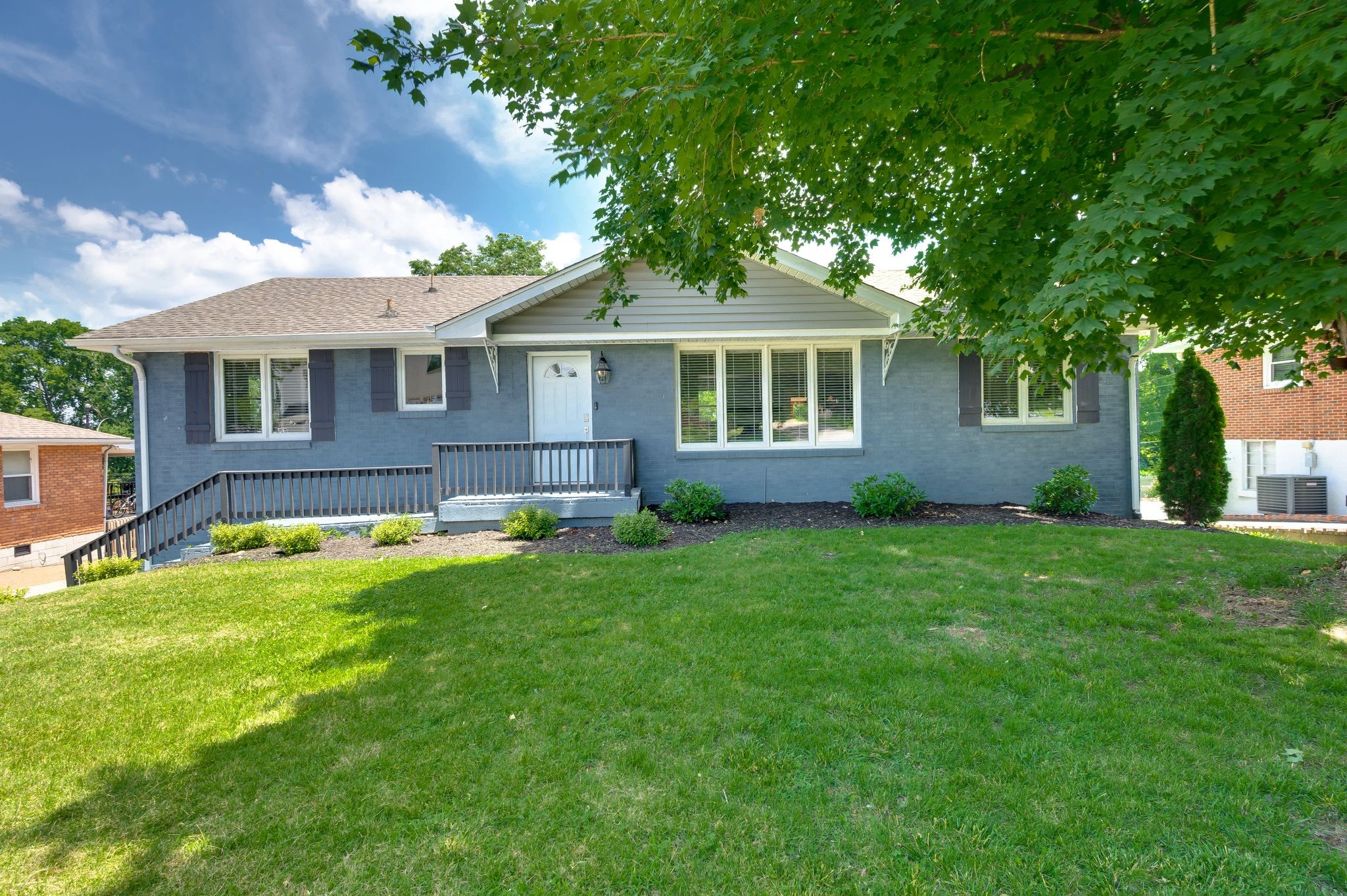 540 River Rouge Dr Property Photo 1