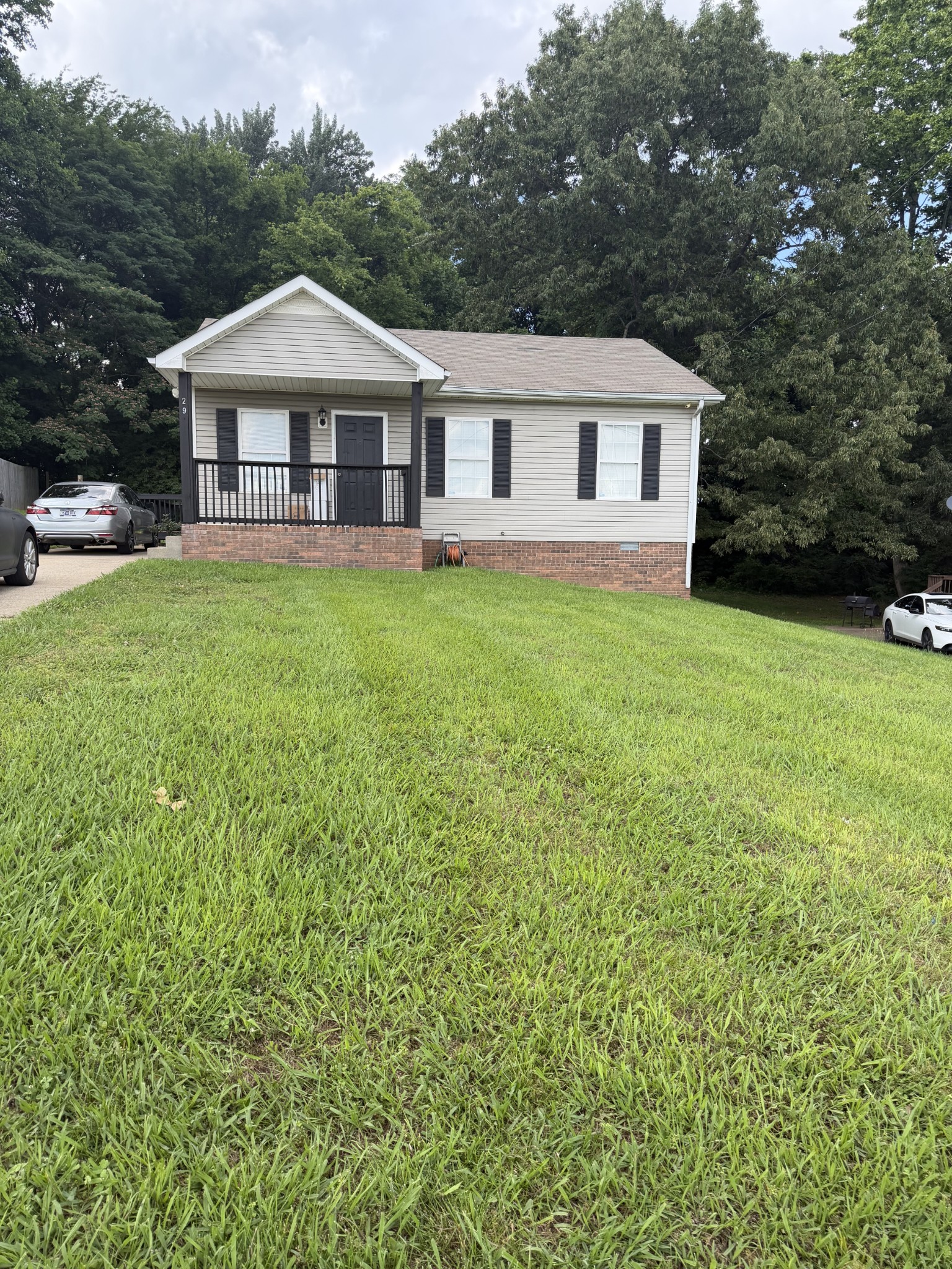 290 Fritz Cir