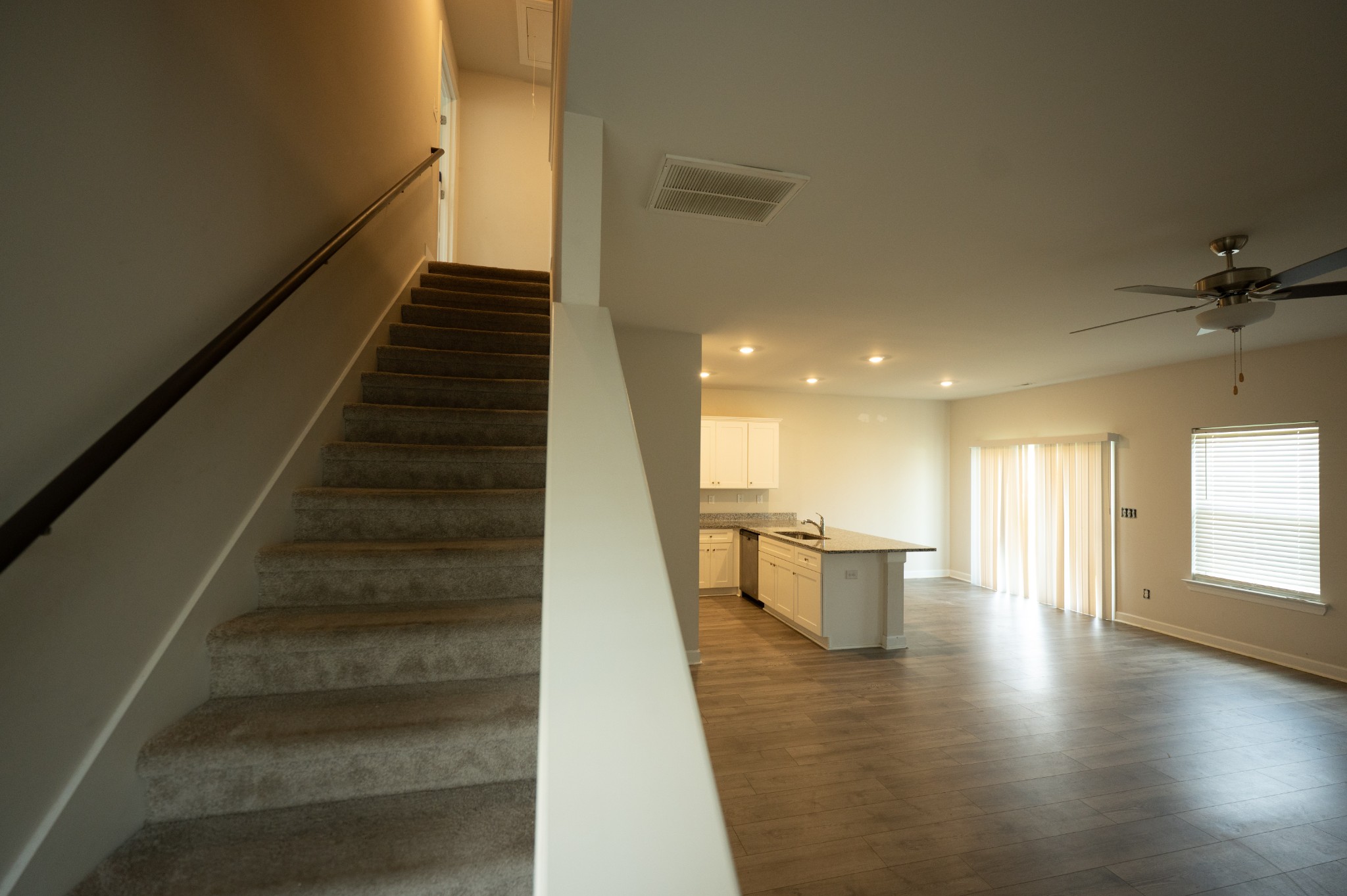 2322 Alberto Dr Property Photo 2