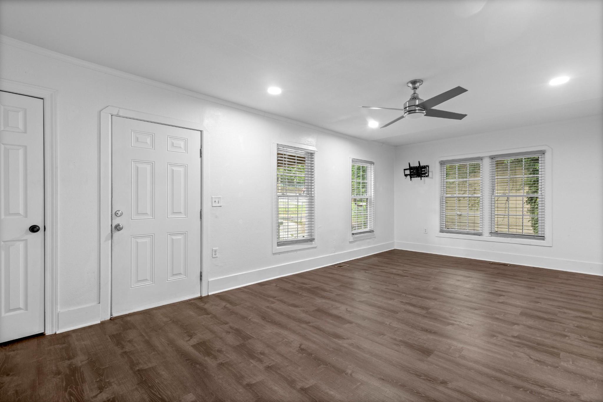 1704 Tunnel Boulevard Property Photo 3