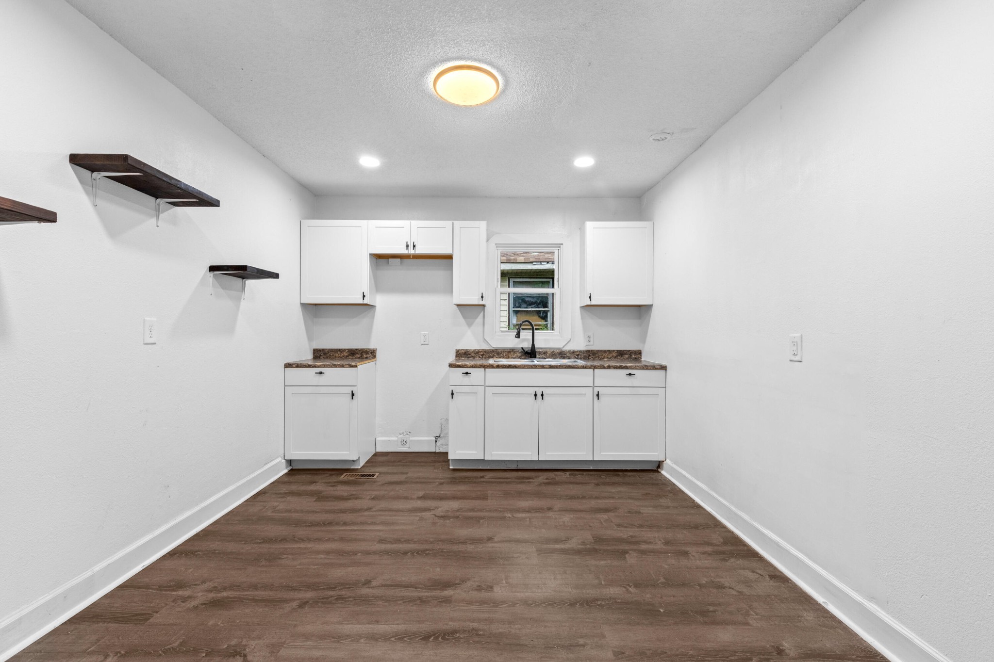 1704 Tunnel Boulevard Property Photo 9