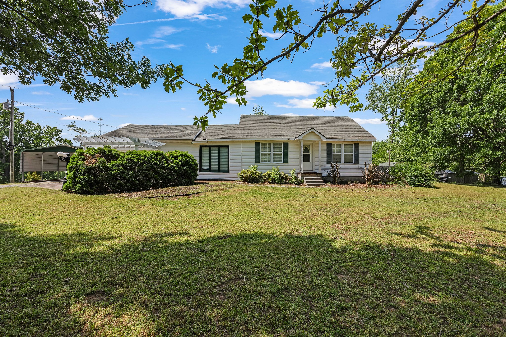6601 Highway 78 Property Photo 1
