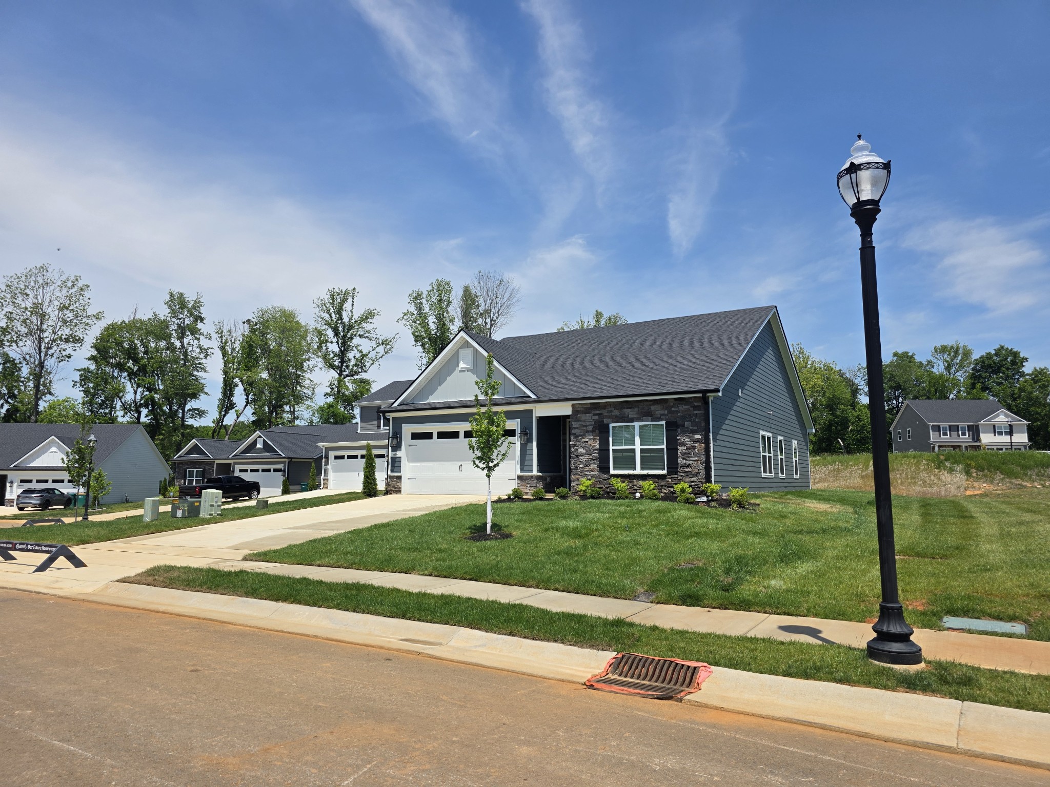 604 Silver Trace Property Photo 1