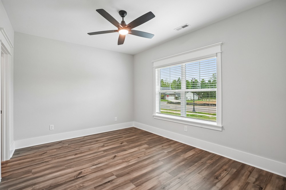 604 Silver Trace Property Photo 6