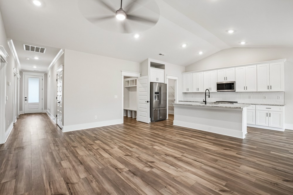 604 Silver Trace Property Photo 19