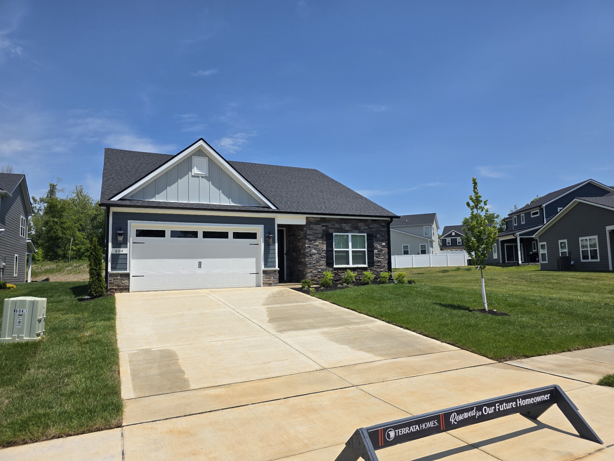 604 Silver Trace Property Photo 38