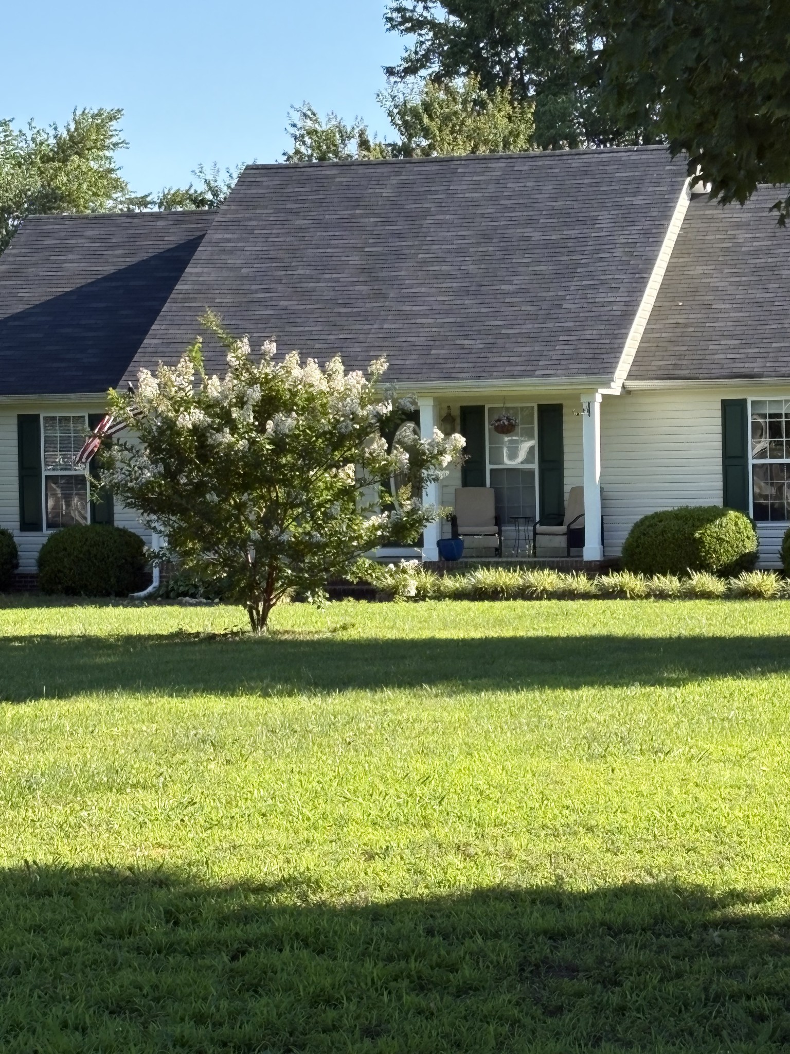 28 Long Meadow Dr Property Photo 2