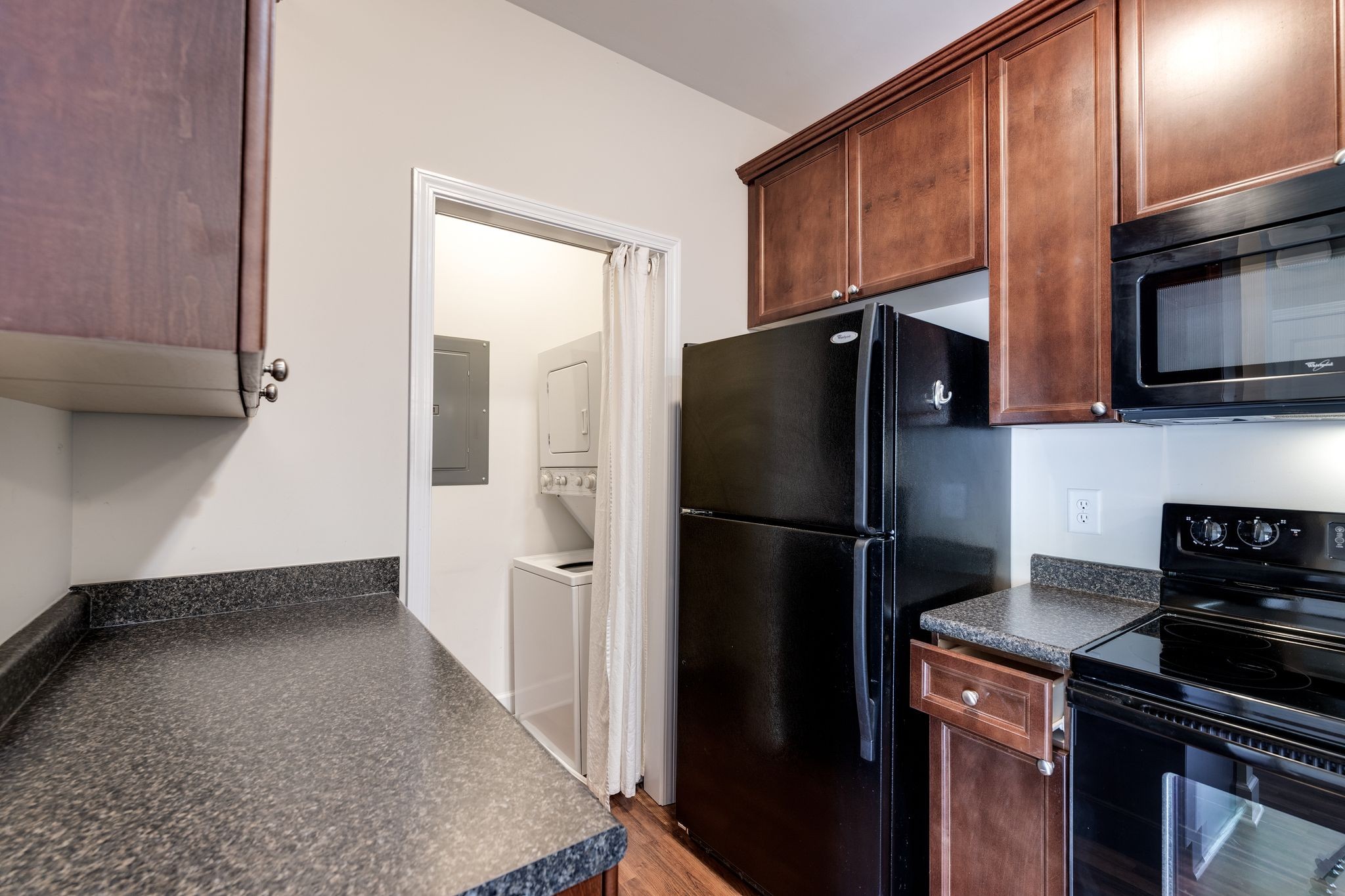 8511 Burnham Ln Property Photo 11