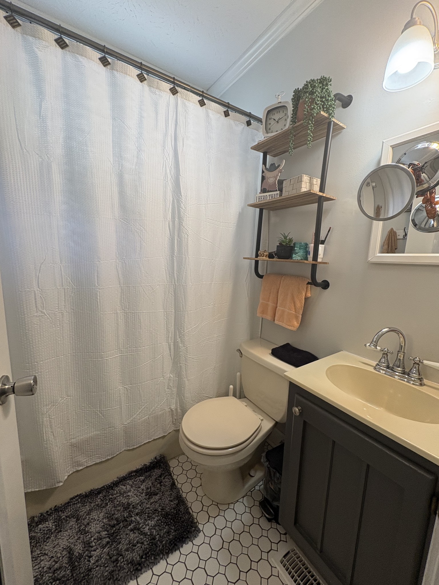 108 Greenwood St Property Photo 20