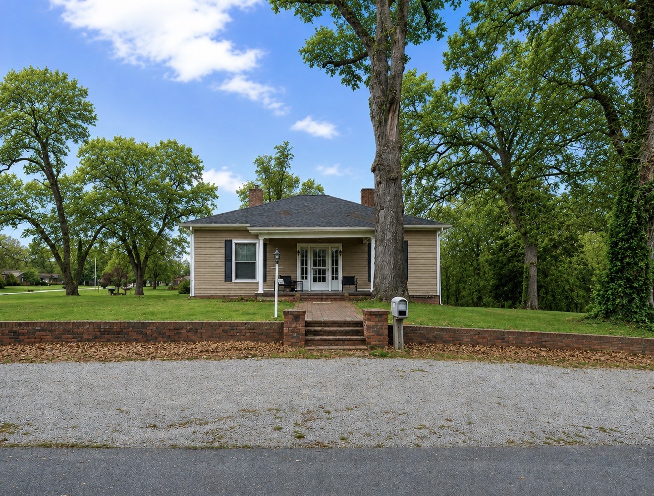 2919 Old Clarksville Pike Property Photo 1