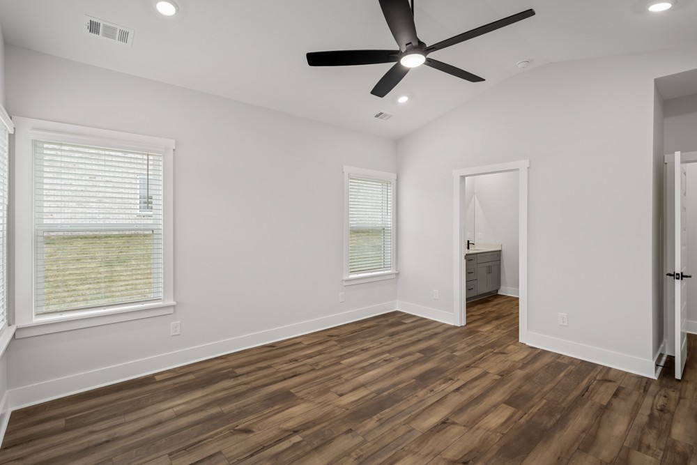 332 Springbrook Blvd Property Photo 14