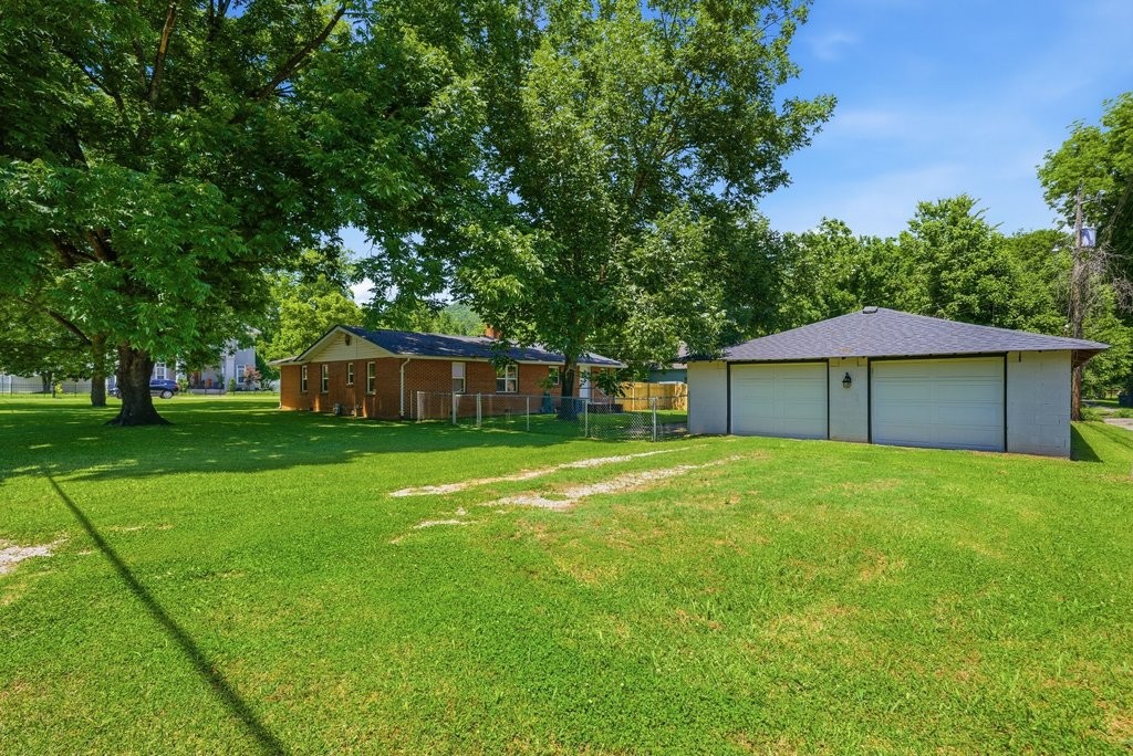 1819 Hamilton Ave Property Photo 9