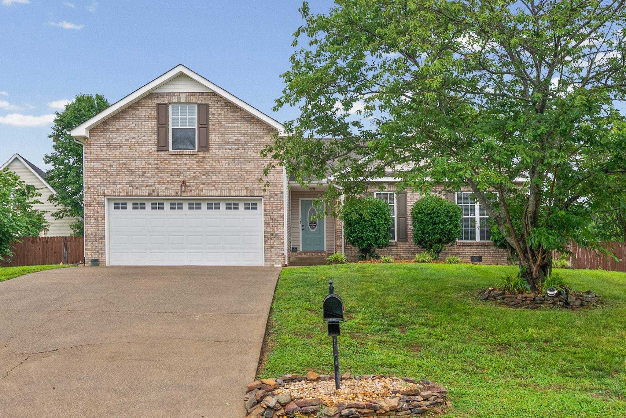 3387 Poplar Hl Property Photo 1