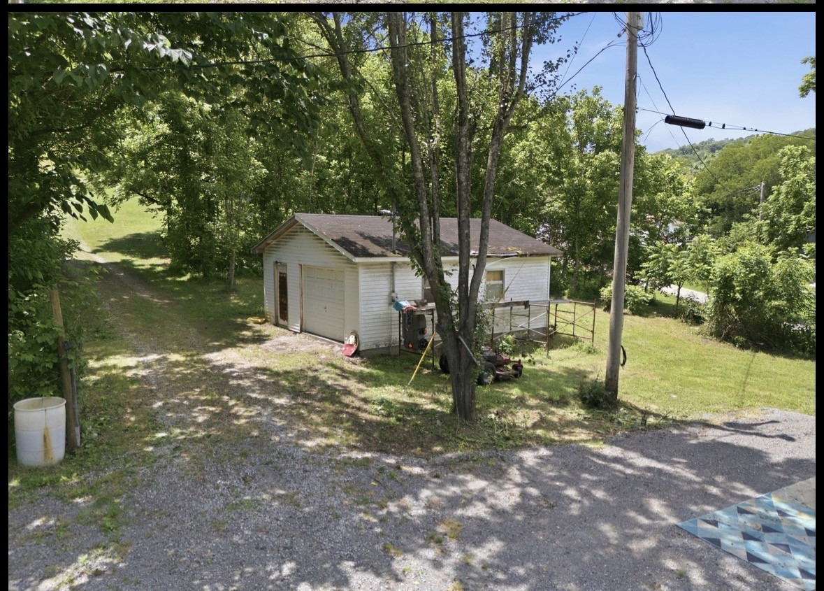 17 Dog Branch Rd, S Property Photo 4